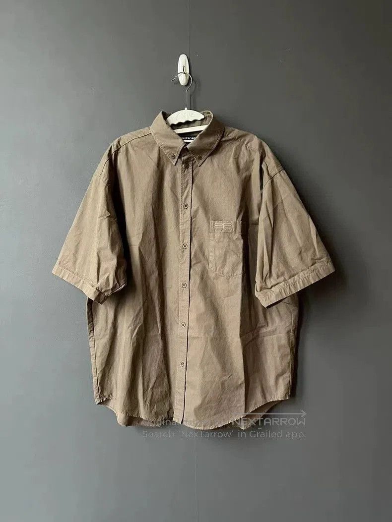 Balenciaga Balenciaga Bat Short Sleeve Shirt. Size US M / EU 48-50 / 2 - 1 Thumbnail