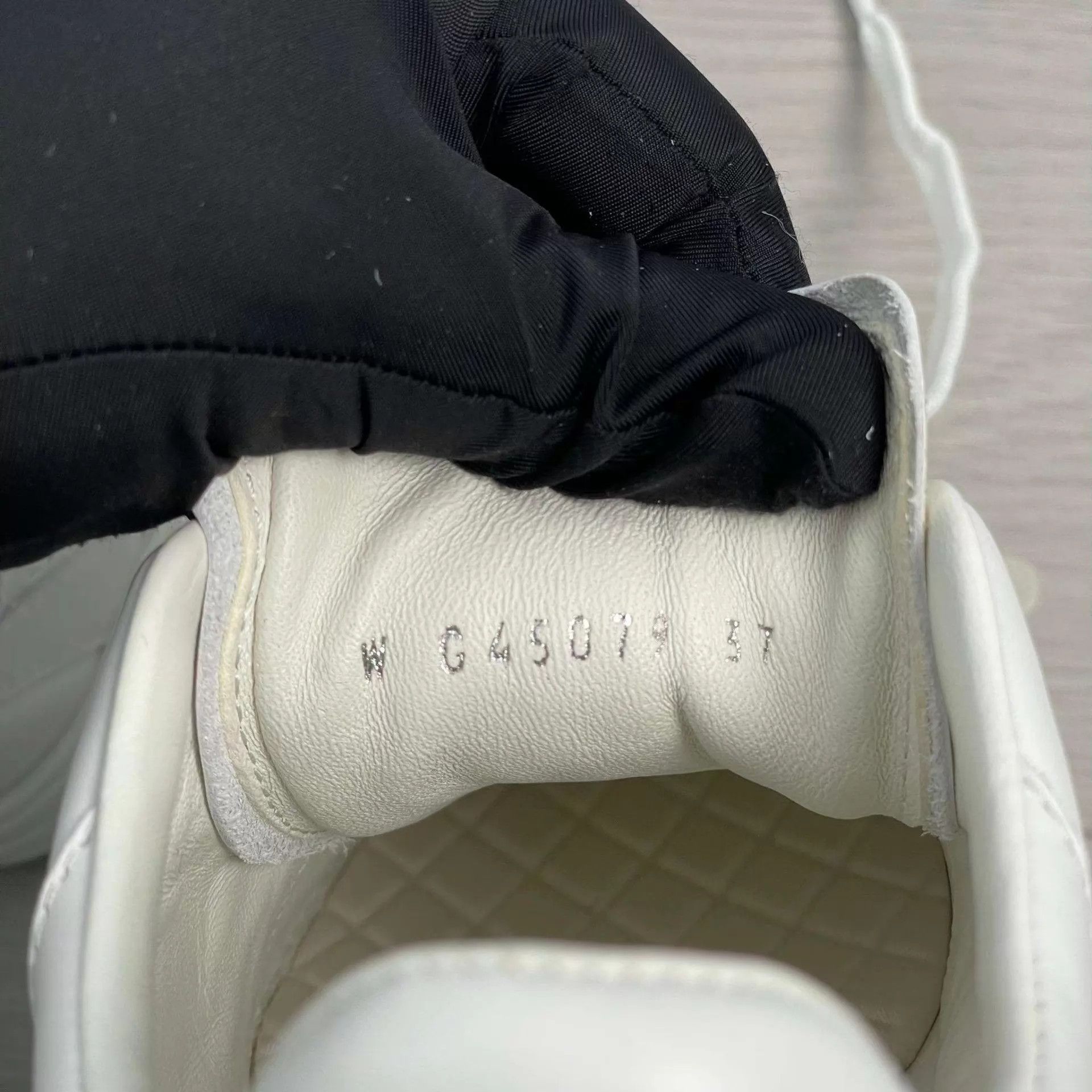 Chanel Chanel white calfskin sneakers size 37 Size US 6.5 / IT 36.5 - 8 Thumbnail