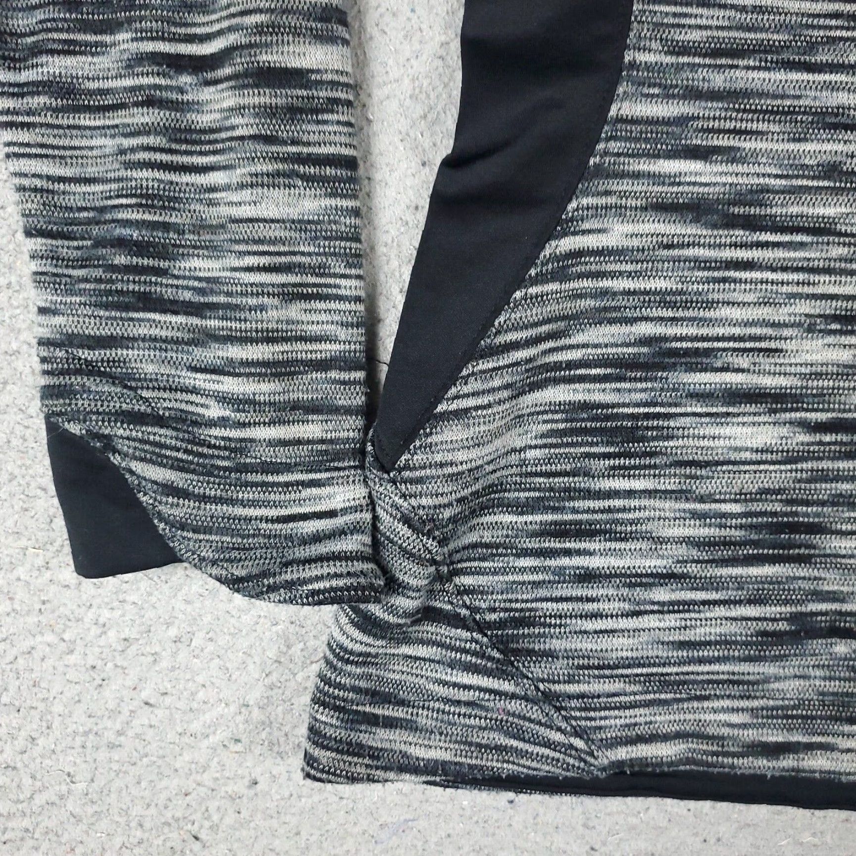 Vintage Columbia Sweater Womens M Gray 1/2 Zip Up Pullover Knit Size M / US 6-8 / IT 42-44 - 3 Thumbnail