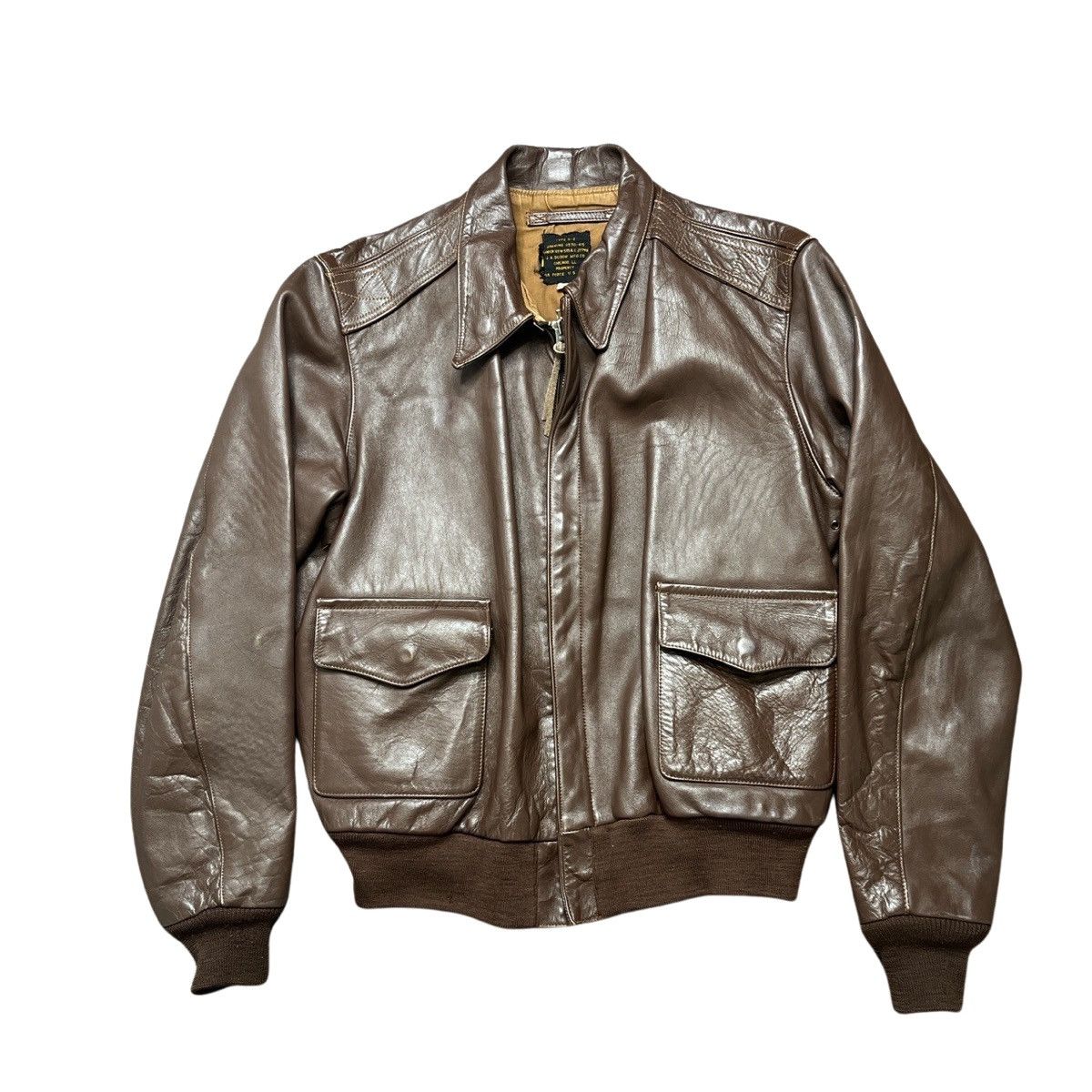 vintage A-2 brown leather bomber jacket Bombers