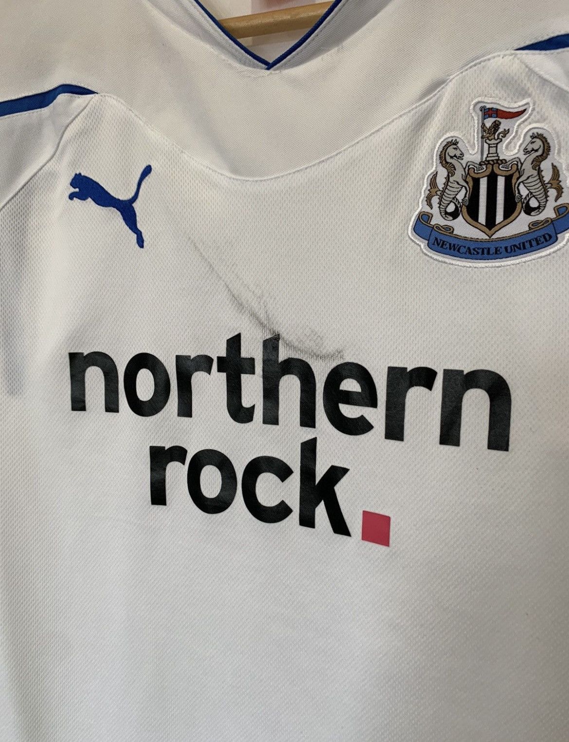 Puma NEWCASTLE UNITED PUMA 2010/2011 THIRD KIT SOCCER JERSEY Size US S / EU 44-46 / 1 - 2 Thumbnail