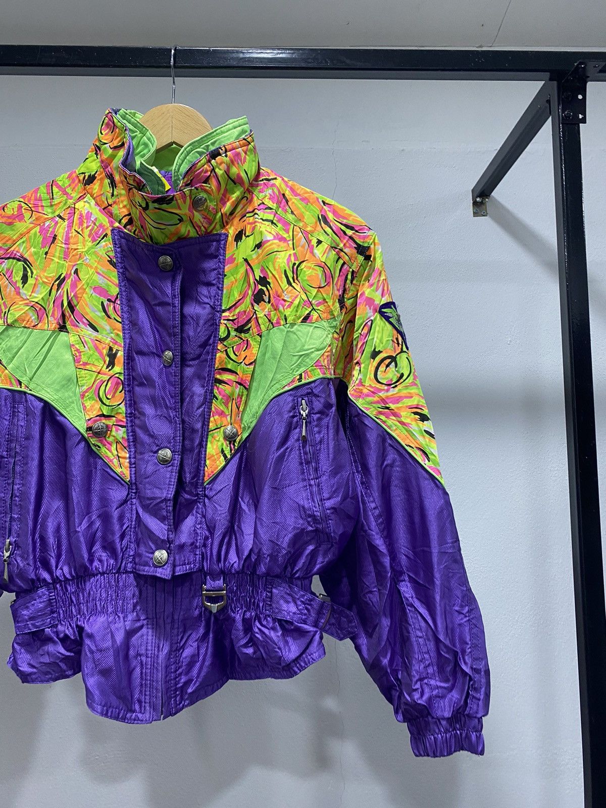 Vintage Vintage Descente Ski Winter Jacket 80s 70s Era Crop Size L / US 10 / IT 46 - 2 Thumbnail