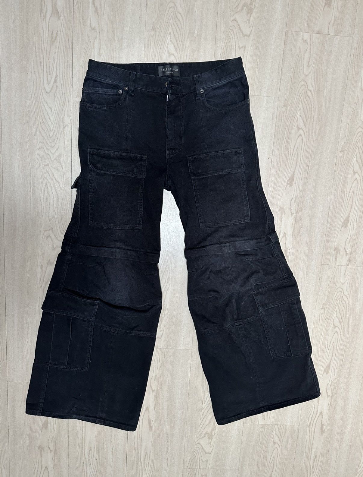 Balenciaga BALENCIAGA MEN'S CARGO PANTS IN BLACK Size US 27 - 1 Thumbnail
