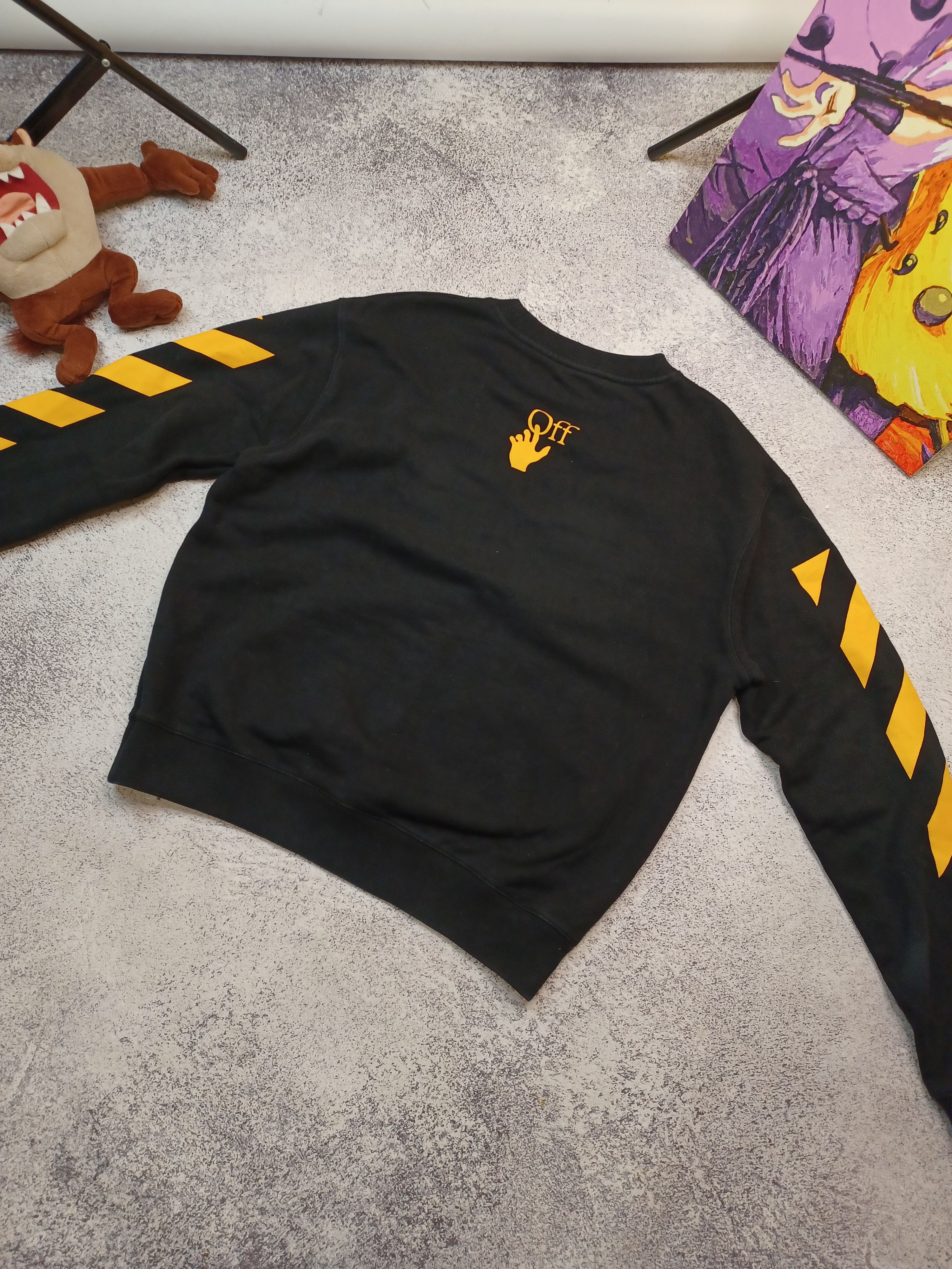 Off-White Off-White Caravaggio Yellow Diagonal Stripe Crewneck Black Size US XL / EU 56 / 4 - 2 Thumbnail