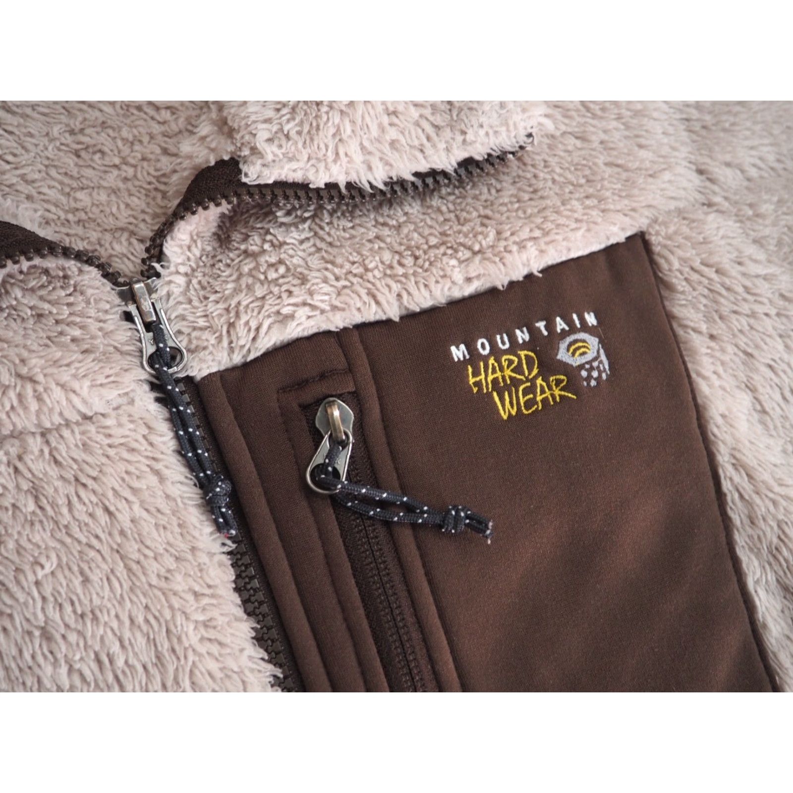 Mountain Hardwear VTG Mountain Hardwear Jacket Womens M Beige Fleece Zip 2000s Outdoor Casual Full Zip Pockets Size M / US 6-8 / IT 42-44 - 4 Thumbnail