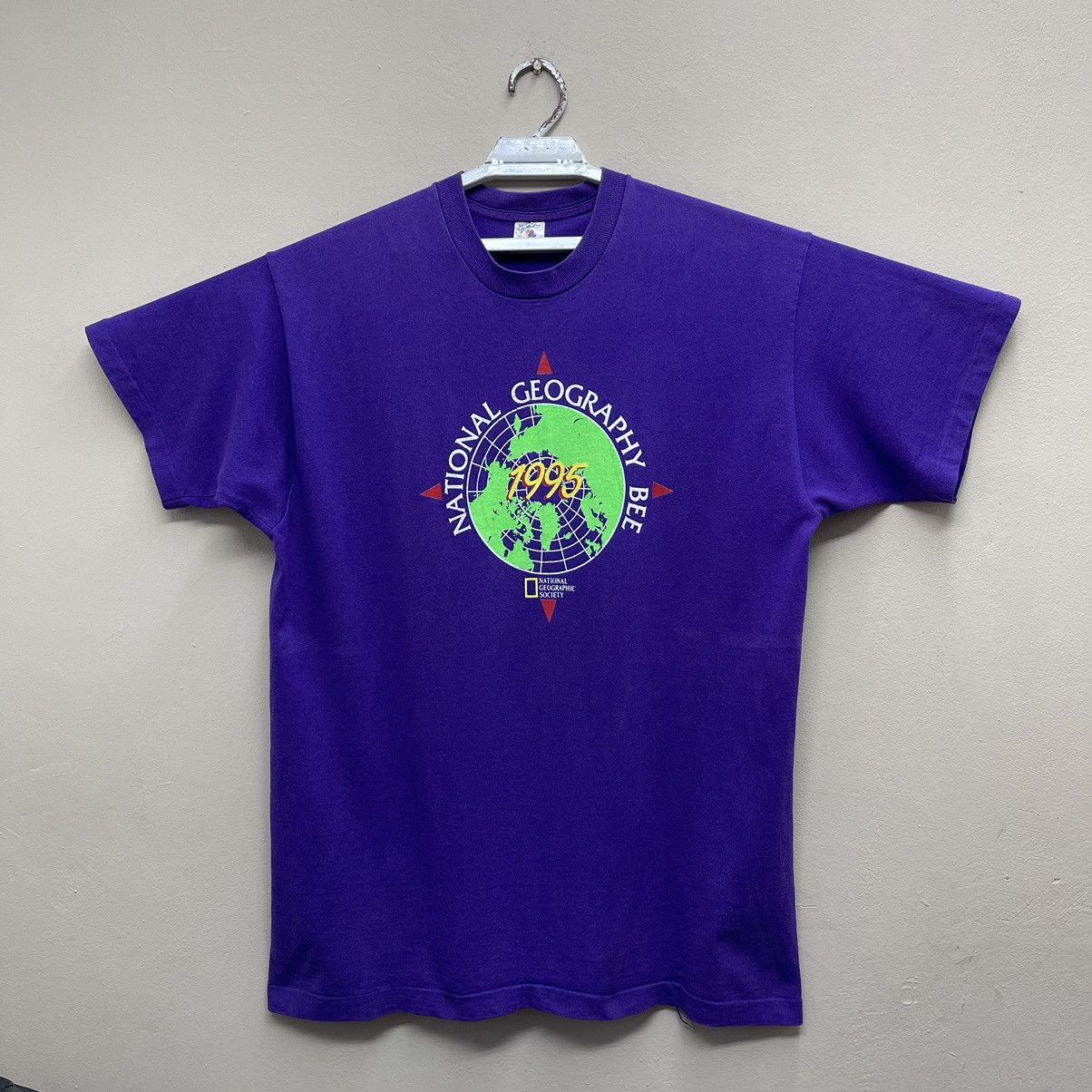 Vintage Vintage 90s National Geographic Society T-shirt Xlarge Size US XL / EU 56 / 4 - 1 Thumbnail