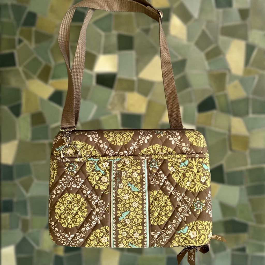 Vera Bradley Vera Bradley Sittin' In A Tree Laptop Bag Crossbody Hard Shell Carry On Case, Quilted, Adjustable Strap, Women, Lime Green/Brown, See Picture, Used Size ONE SIZE - 1 Thumbnail