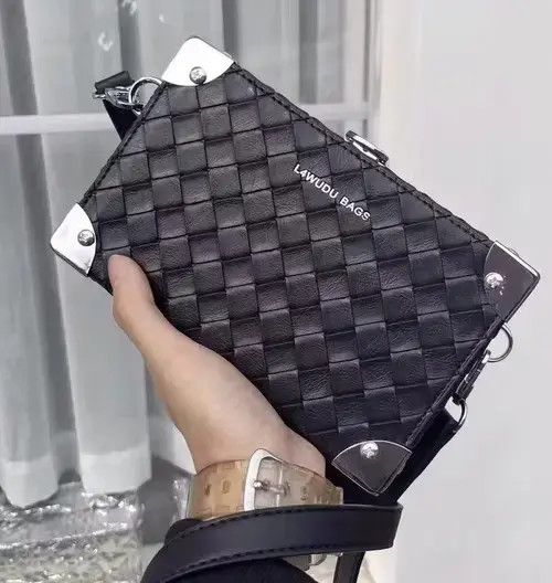 Japanese Brand Bag Faux leather woven box bag shoulder bag Size ONE SIZE - 3 Thumbnail