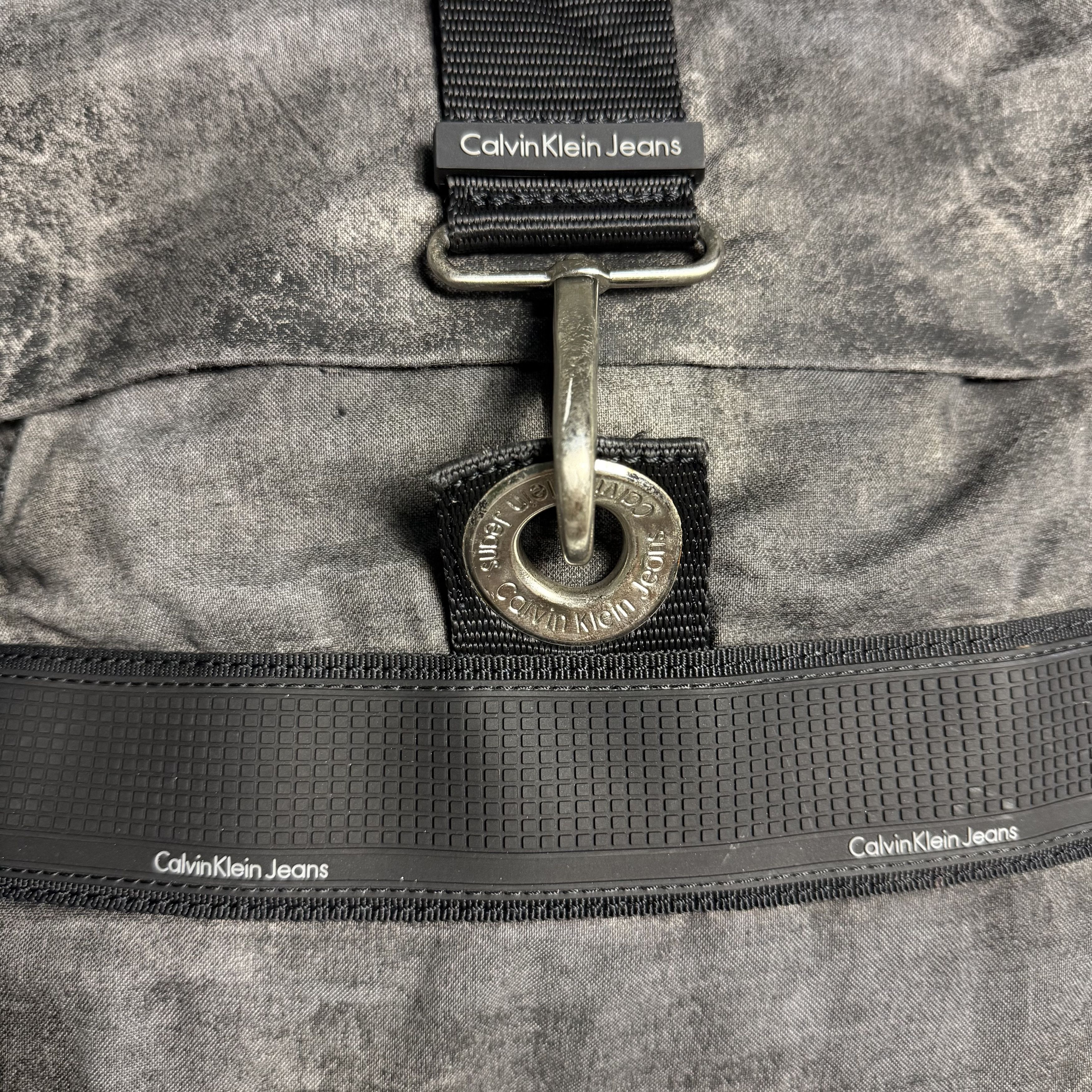 Calvin Klein 🔥RARE🔥Calvin Klein Jeans Faded Backpack Hook Closure Size ONE SIZE - 6 Thumbnail
