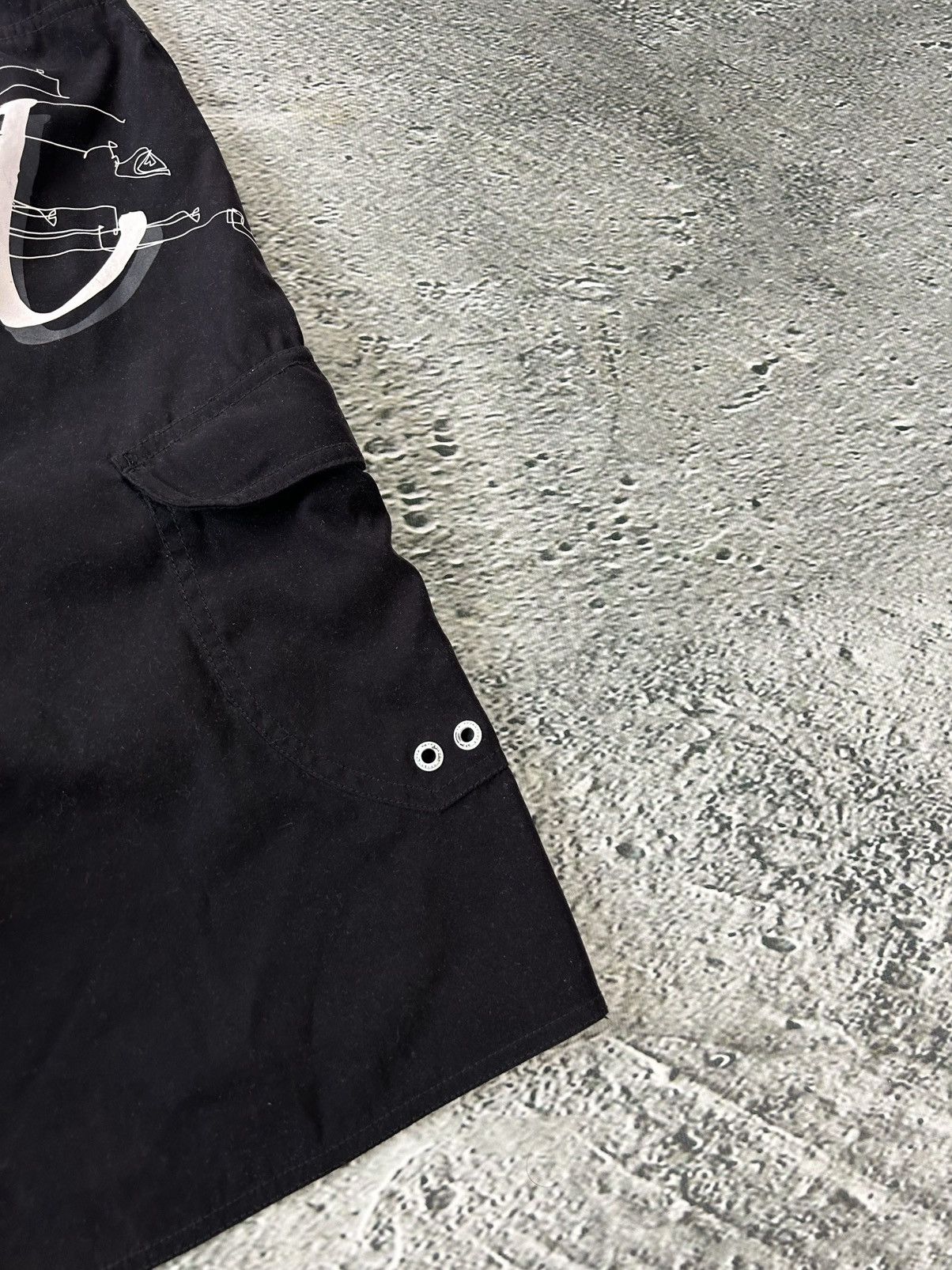 Quiksilver Quiksilver shorts black Y2K vintage fullprint graffiti surf Size US 34 / EU 50 - 5 Thumbnail