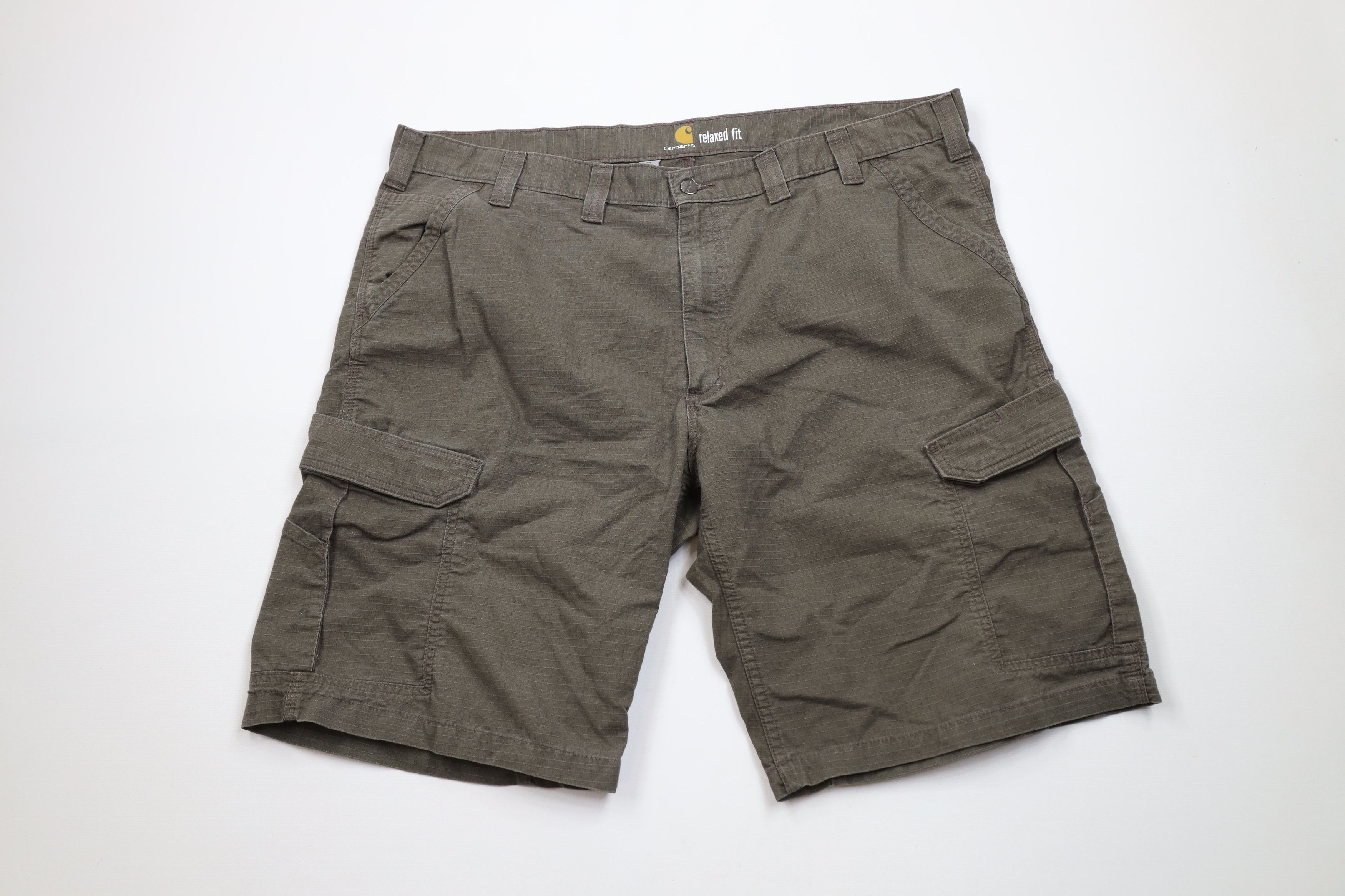 Carhartt × Vintage Vintage Y2K Carhartt Relaxed Fit Ripstop Cargo Shorts Green Size US 44 / EU 60 - 1 Thumbnail