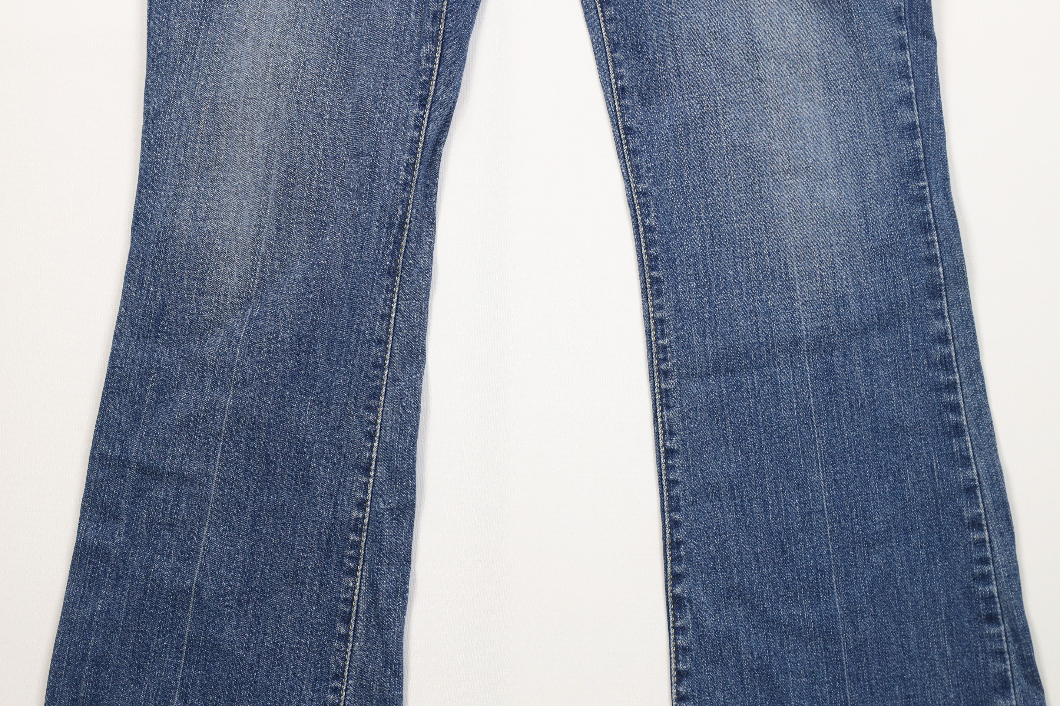 Levi's Vintage Y2K 2005 Levis 515 Flared Bootcut Wide Leg Jeans Size 28" / US 6 / IT 42 - 3 Thumbnail