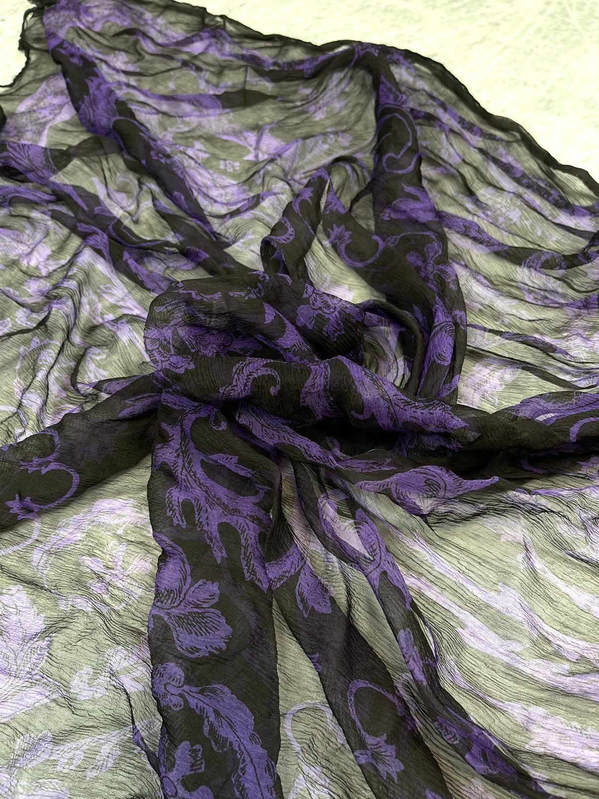 Vintage Luxury silk scarf💜 Size ONE SIZE - 4 Thumbnail