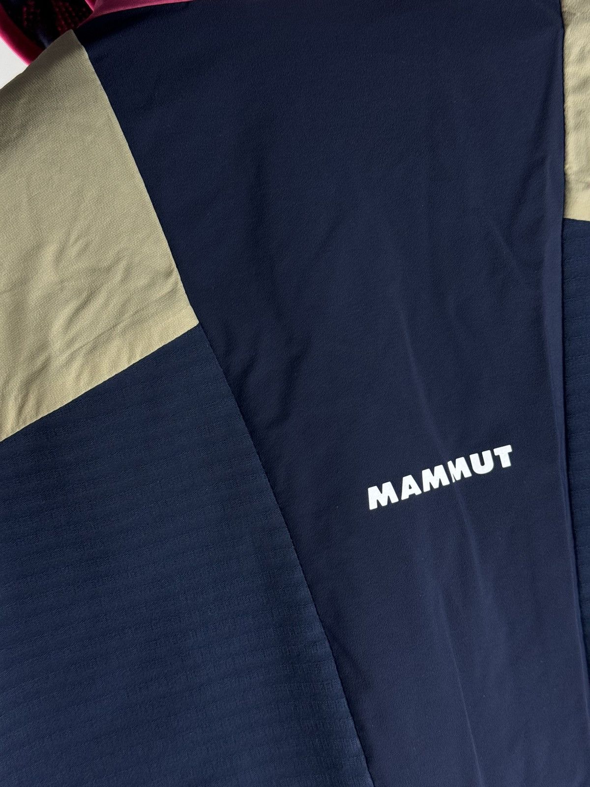 Mammut Mammut Aenergy IN Hybrid Hooded Vest Womens Size S / US 4 / IT 40 - 6 Thumbnail