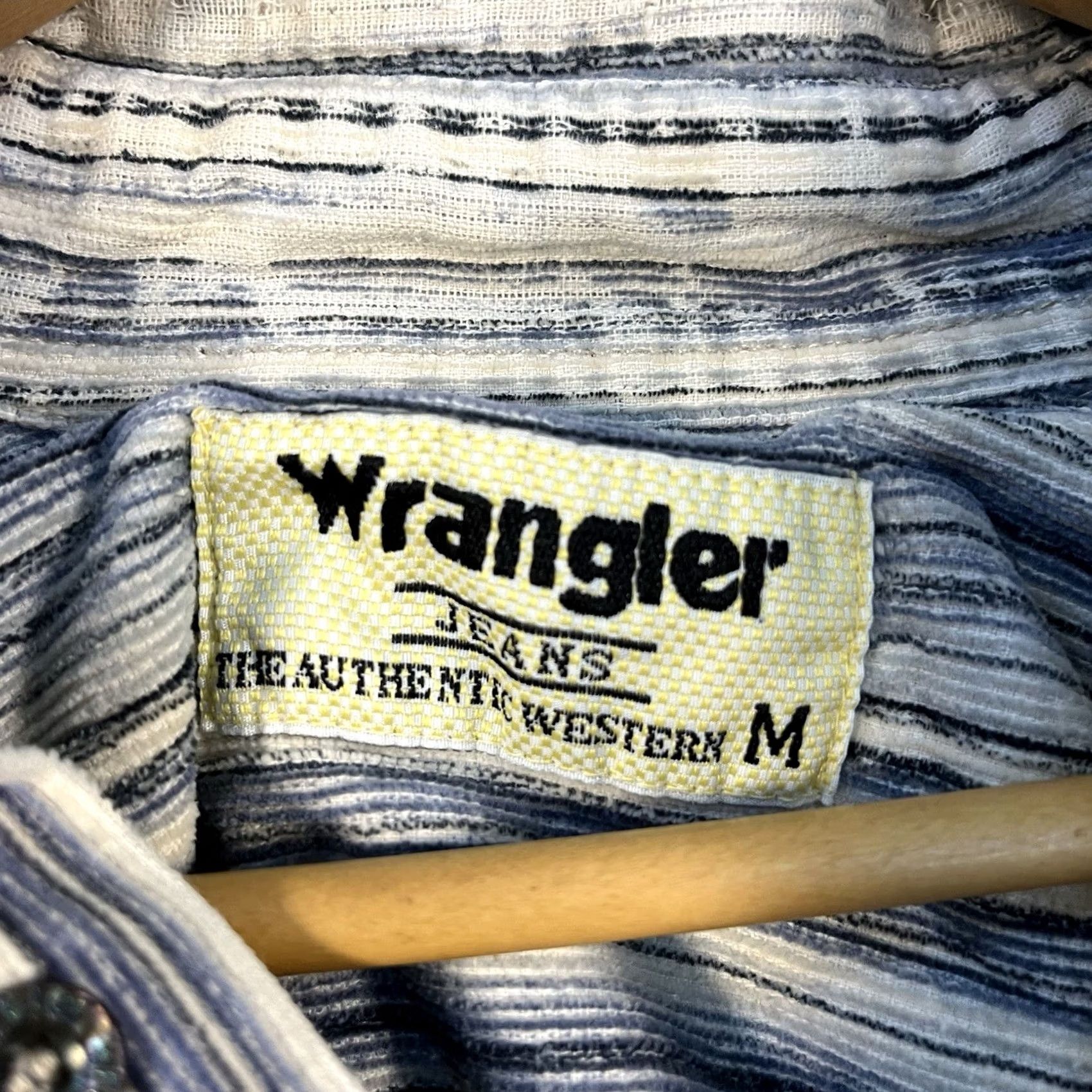 Wrangler VINTAGE Wrangler Mens Shirt Button Corduroy Striped Western 90s Brushpopper Blue Shirt Mens Regular 90s Western Buttons Pockets Size US M / EU 48-50 / 2 - 4 Thumbnail