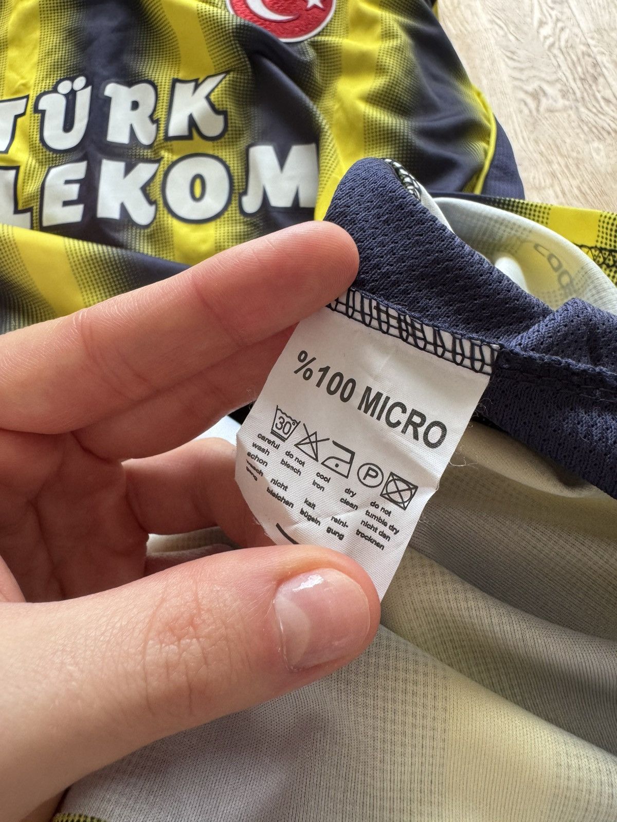 Vintage ADIDAS FENERBAHCE ISTANBUL RARE VINTAGE FOOTBALL JERSEY Size US L / EU 52-54 / 3 - 6 Thumbnail