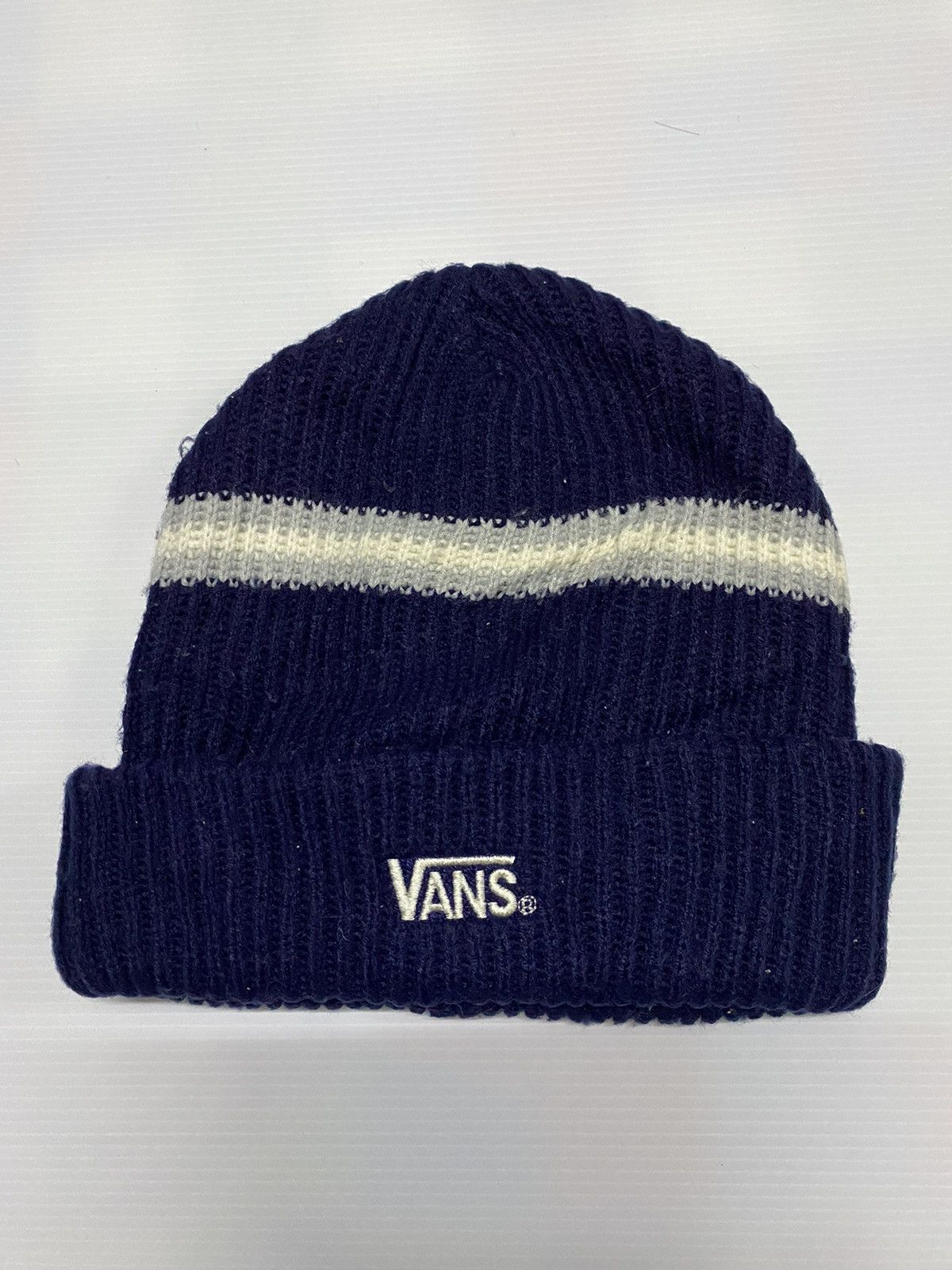 Vans Vans Embroidery Knitted Beanie Hat Size ONE SIZE - 1 Thumbnail