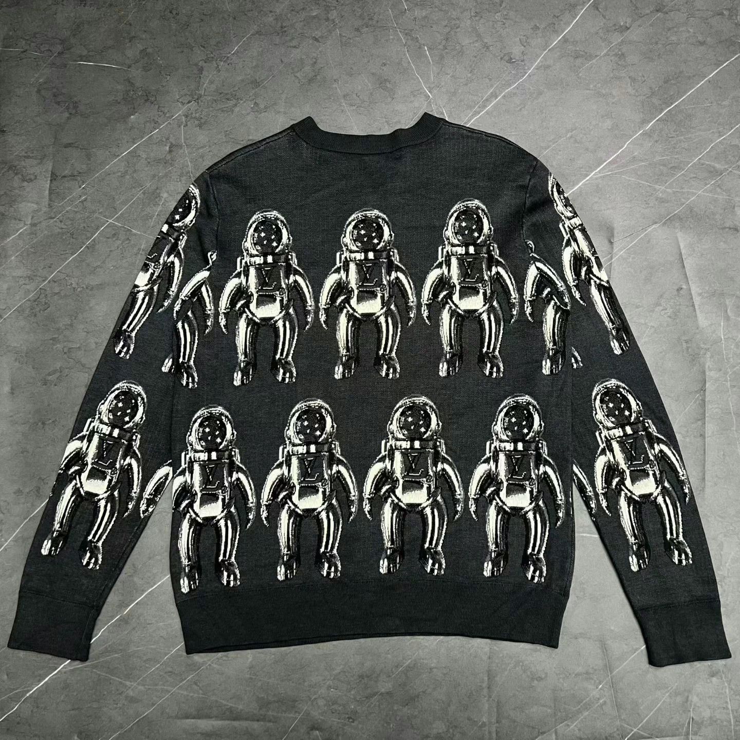 Louis Vuitton Louis Vuitton LV Astronaut Knit Sweater Size M / US 6-8 / IT 42-44 - 2 Thumbnail