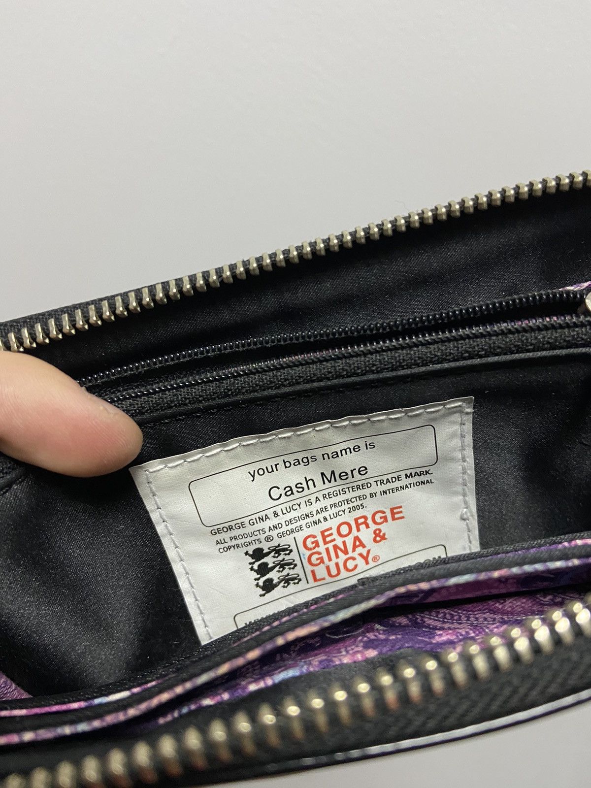 Japanese Brand × Vintage George Gina Lucy wallet Lacquering small logo vintage zip Size ONE SIZE - 7 Thumbnail