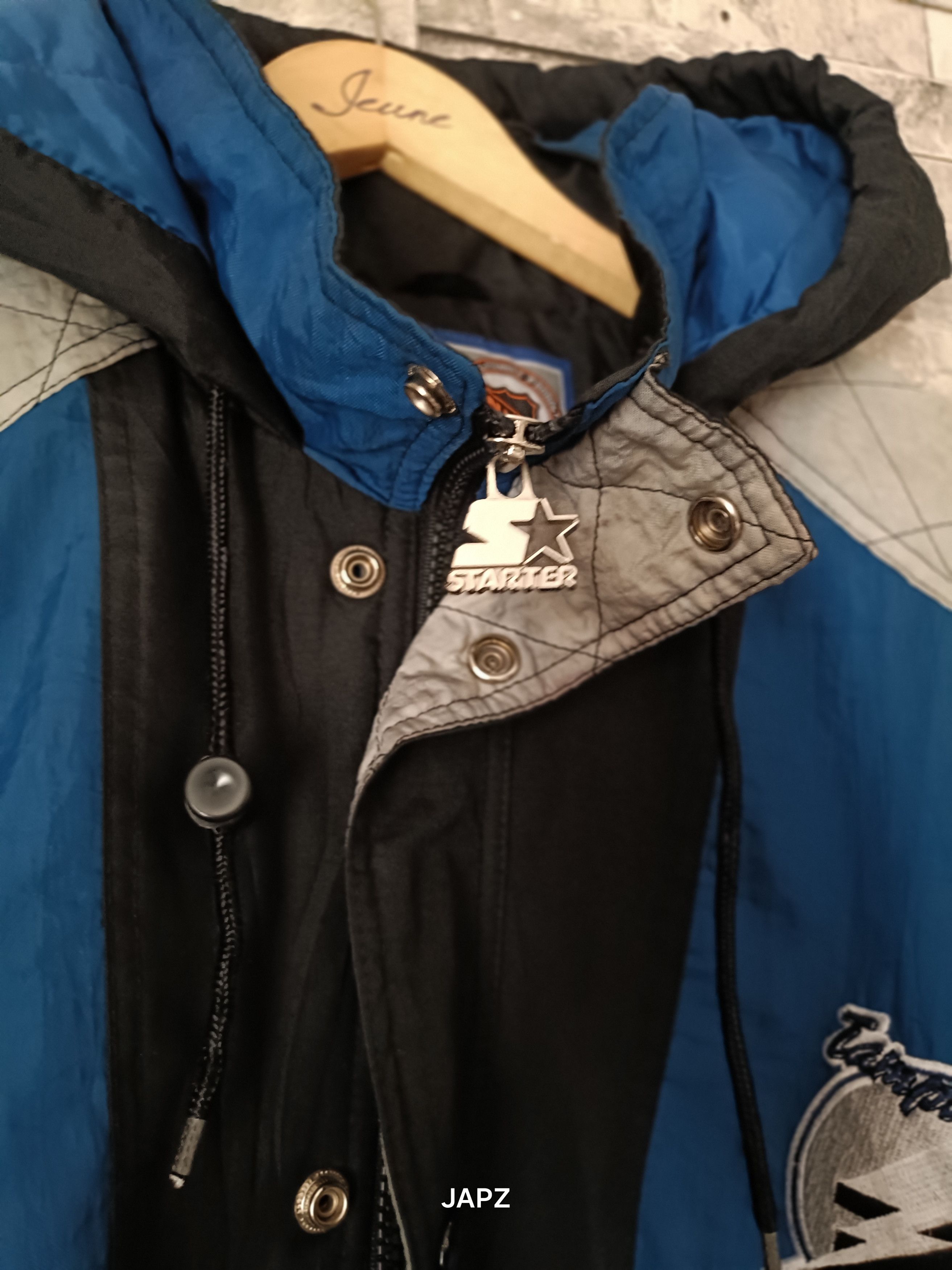 Starter Vintage 90s starter Tampa bay lightning NHL jacket Size US L / EU 52-54 / 3 - 5 Thumbnail