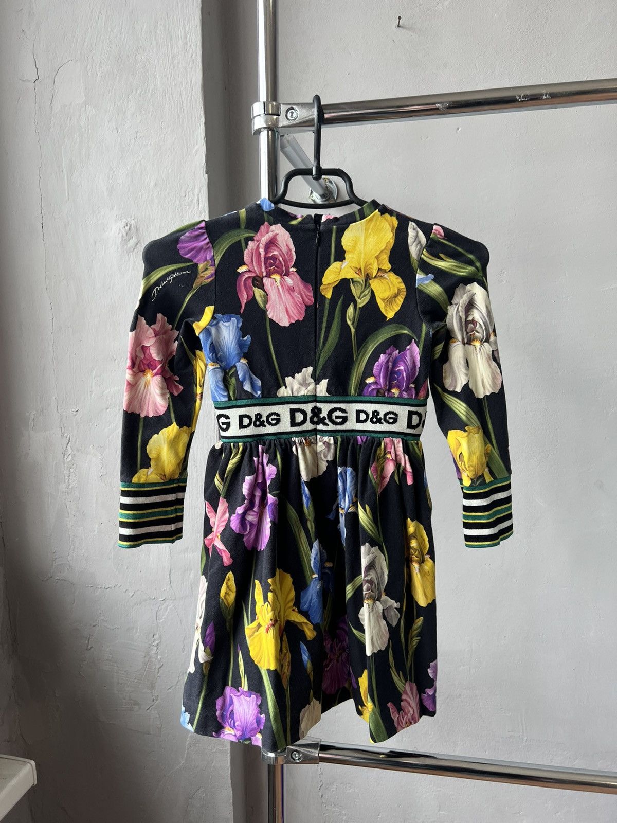 Dolce & Gabbana DOLCE & GABBANA GIRLS FLORAL IRIS DRESS 5 YEARS 107/113CM Size XXS / US 00 / IT 34 - 14 Thumbnail