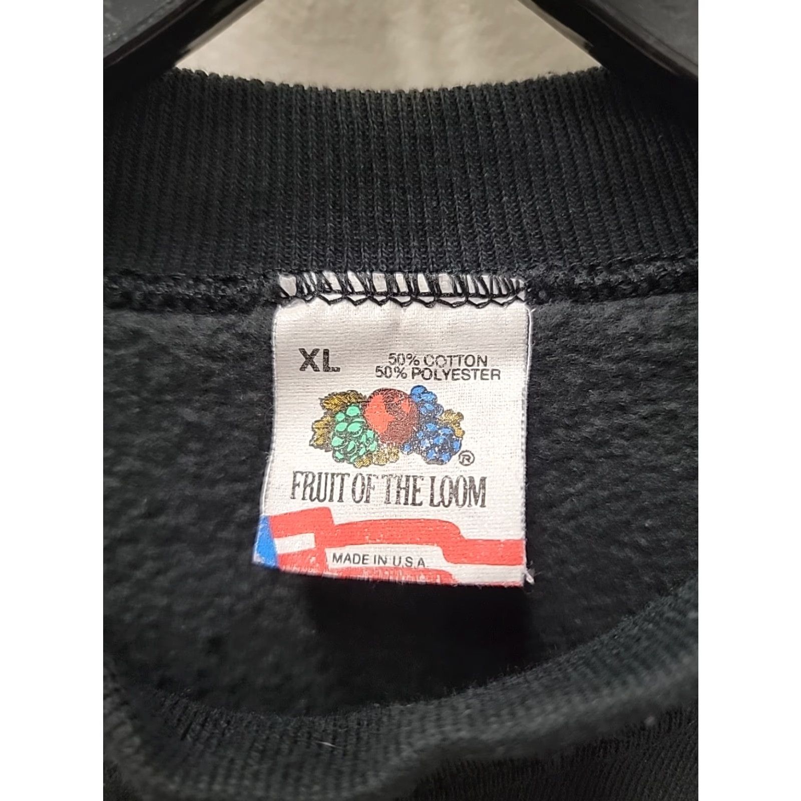 Fruit Of The Loom VINTAGE Fruit of the Loom Sweatshirt Mens XL Black Graphic Print Crew Neck Long Sleeve Pullover 23 Chest 29 Length Size US L / EU 52-54 / 3 - 3 Thumbnail