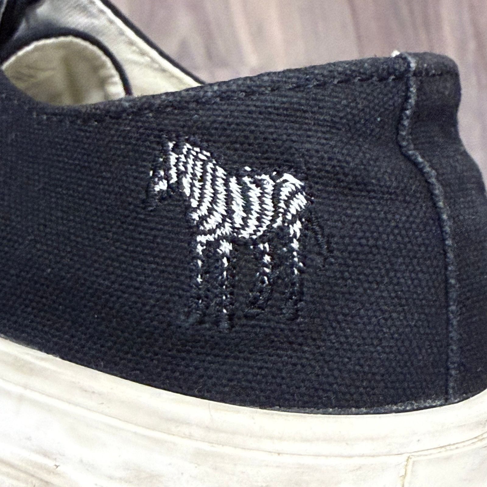 Paul Smith Paul Smith Black Zebra Motif Canvas Sneakers | EU 41 Size US 8 / EU 41 - 2 Thumbnail