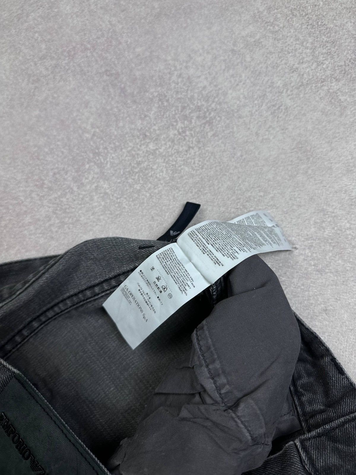 Emporio Armani Vintage Emporio Armani Metal Logo Grey Baggy Jeans Rare 30 Size US 30 / EU 46 - 10 Thumbnail