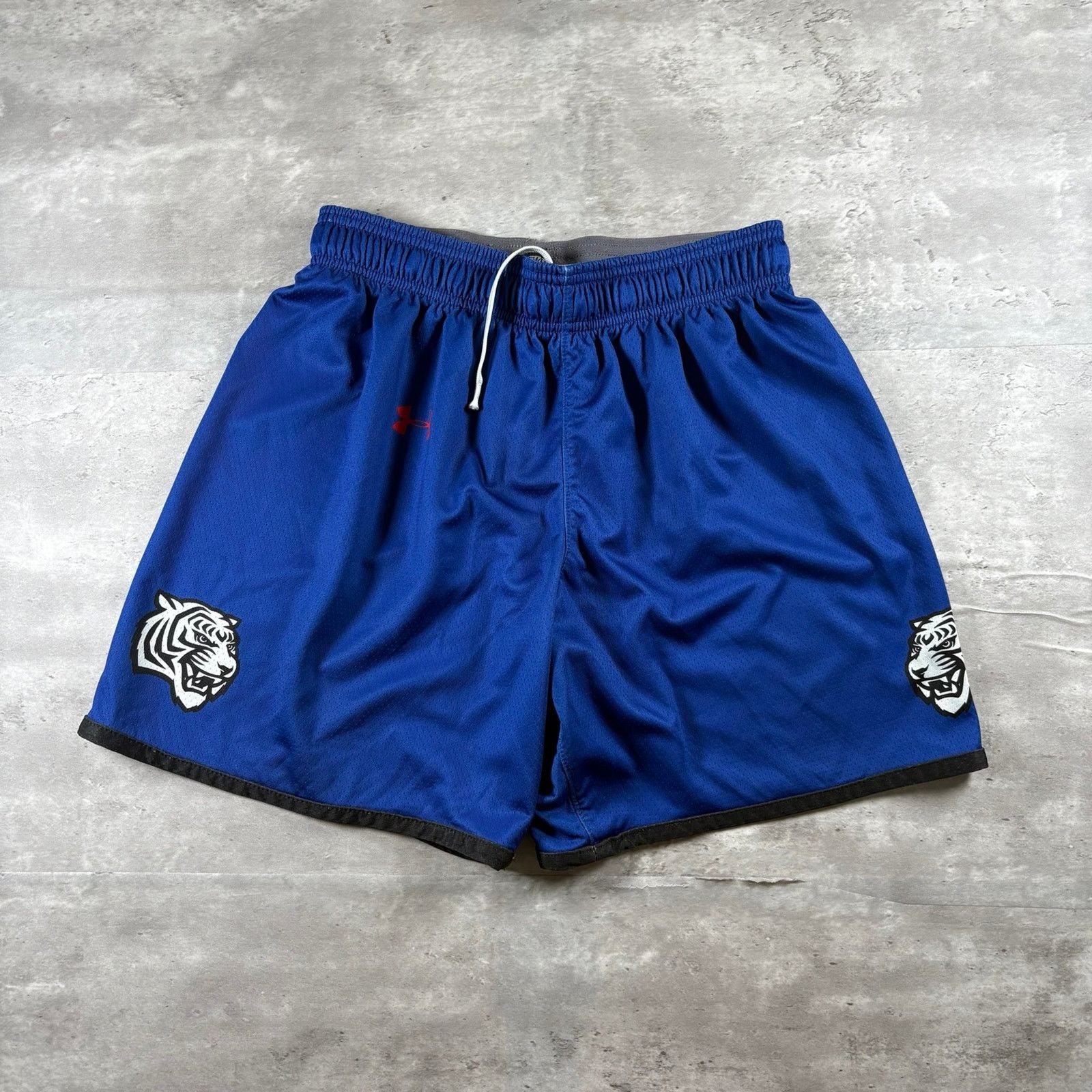 Under Armour Tennessee State basketball shorts Size US 32 / EU 48 - 1 Thumbnail