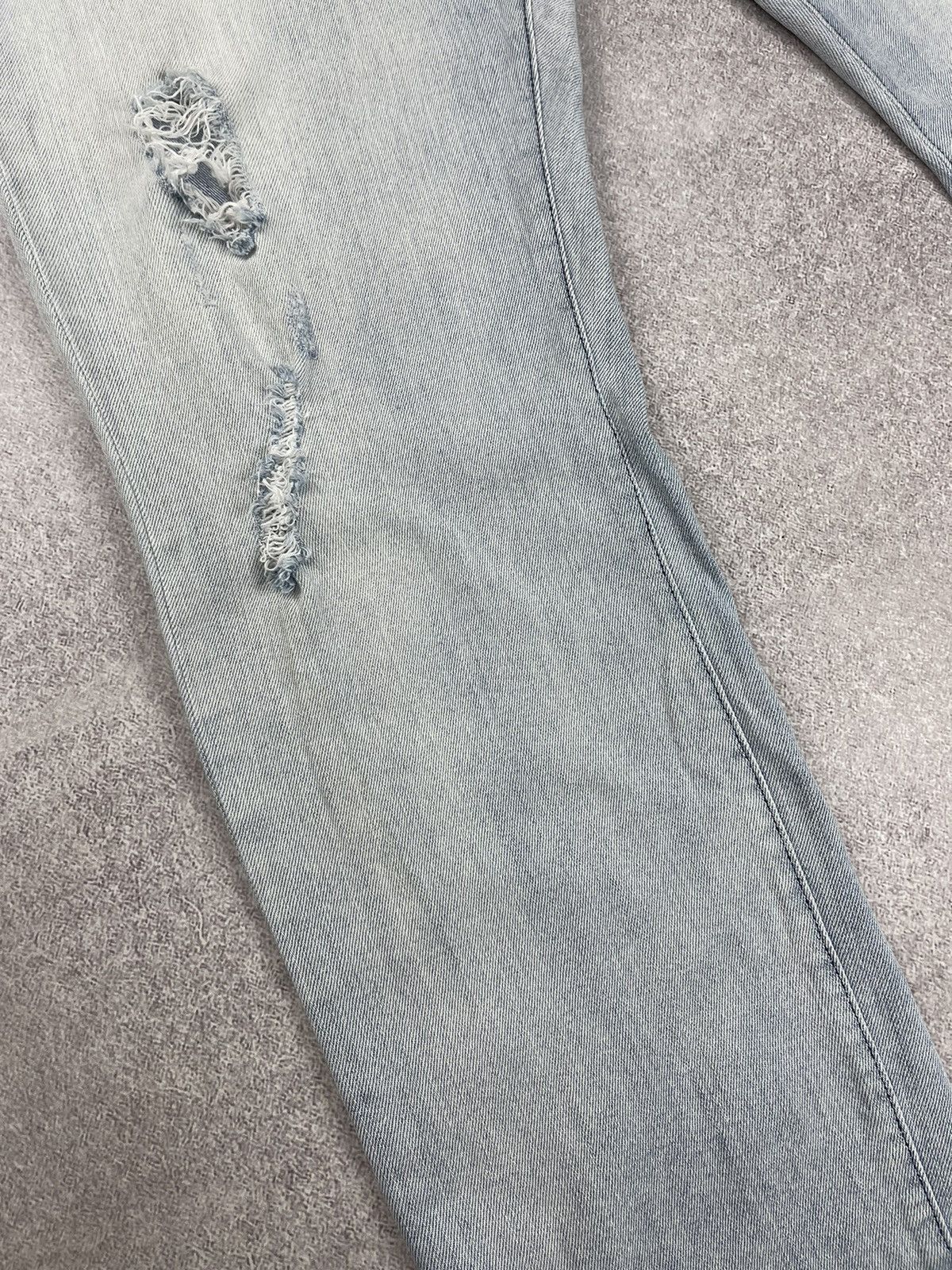 Armani × Armani Exchange Armani Exchange J13 Slim Distressed Denim Jeans Size US 40 / EU 56 - 8 Thumbnail