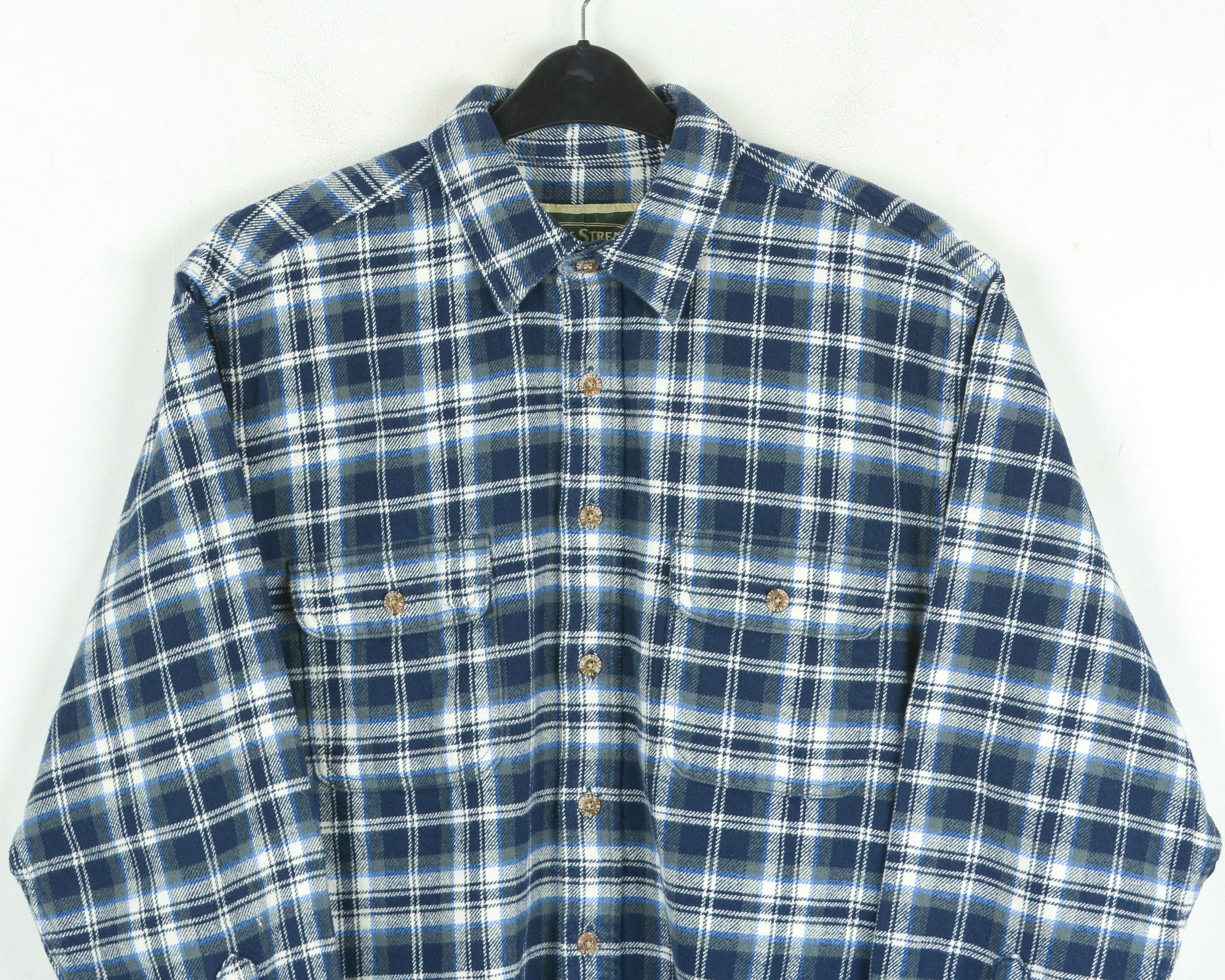 Field & Stream Flannel Button Up Shirt L Jacket Plaid Tartan Check Top Vtg Size US L / EU 52-54 / 3 - 2 Thumbnail