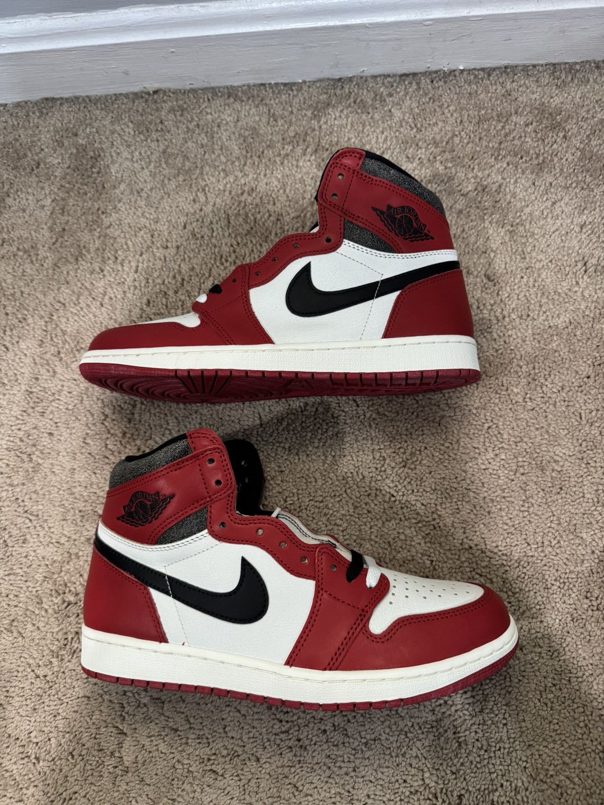 Jordan Brand Jordan 1 Lost and Found 2022 Size US 10 / EU 43 - 2 Thumbnail