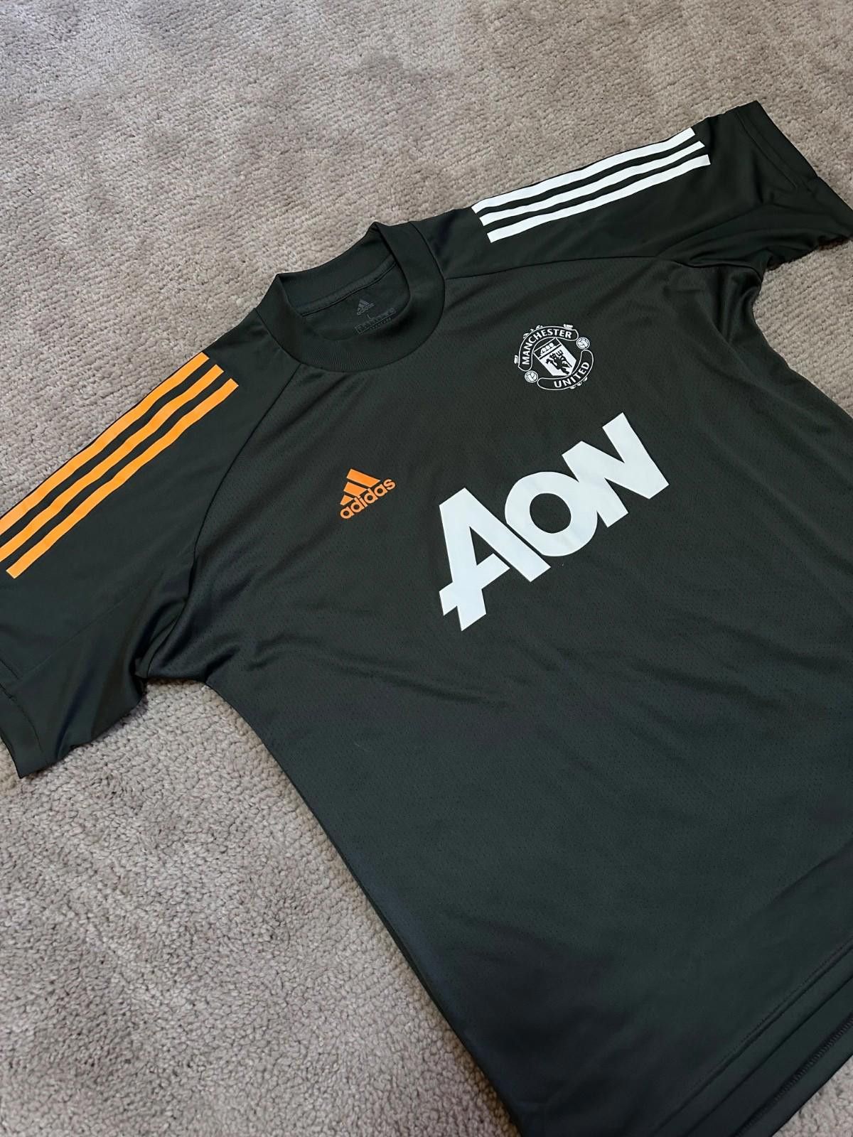 Adidas MANCHESTER UNITED 2020/21 FOOTBALL SOCCER TRAINING JERSEY Size US L / EU 52-54 / 3 - 3 Thumbnail