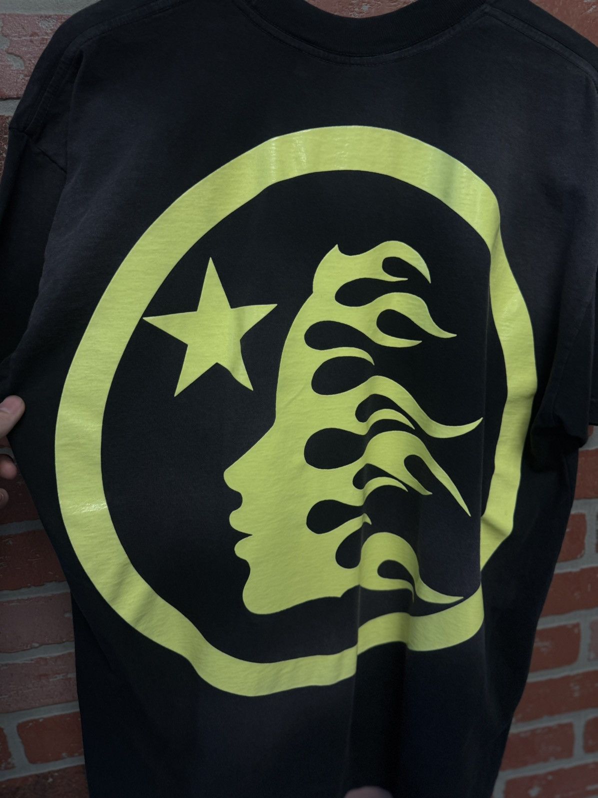HELLSTAR Hellstar Black Yellow Logo Tee Shirt 100% Authentic Size M Size US M / EU 48-50 / 2 - 6 Thumbnail