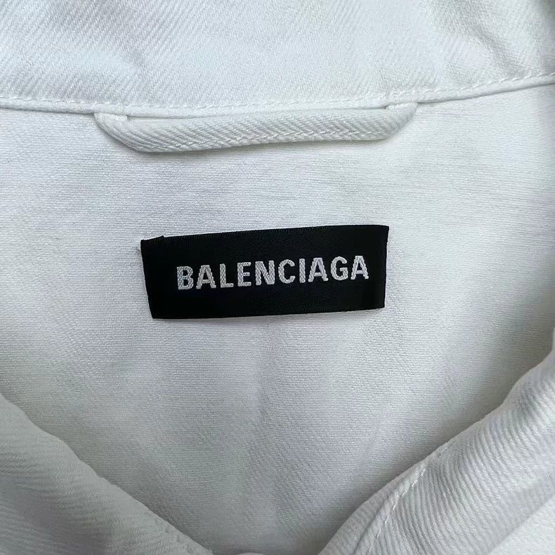 Balenciaga Balenciaga Back Letter Logo Stone Washed Denim Jacket Size US S / EU 44-46 / 1 - 3 Thumbnail