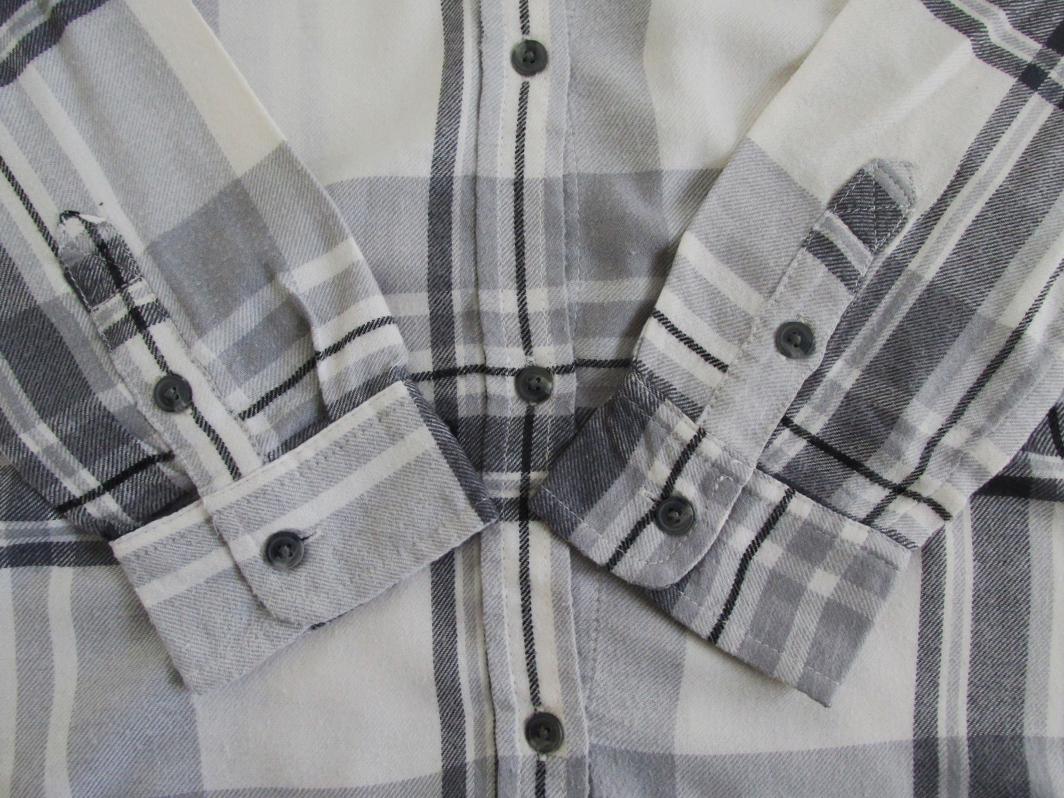 American Eagle Outfitters American Eagle Women's Boyfriend Fit Shirt Size Small Size S / US 4 / IT 40 - 4 Thumbnail