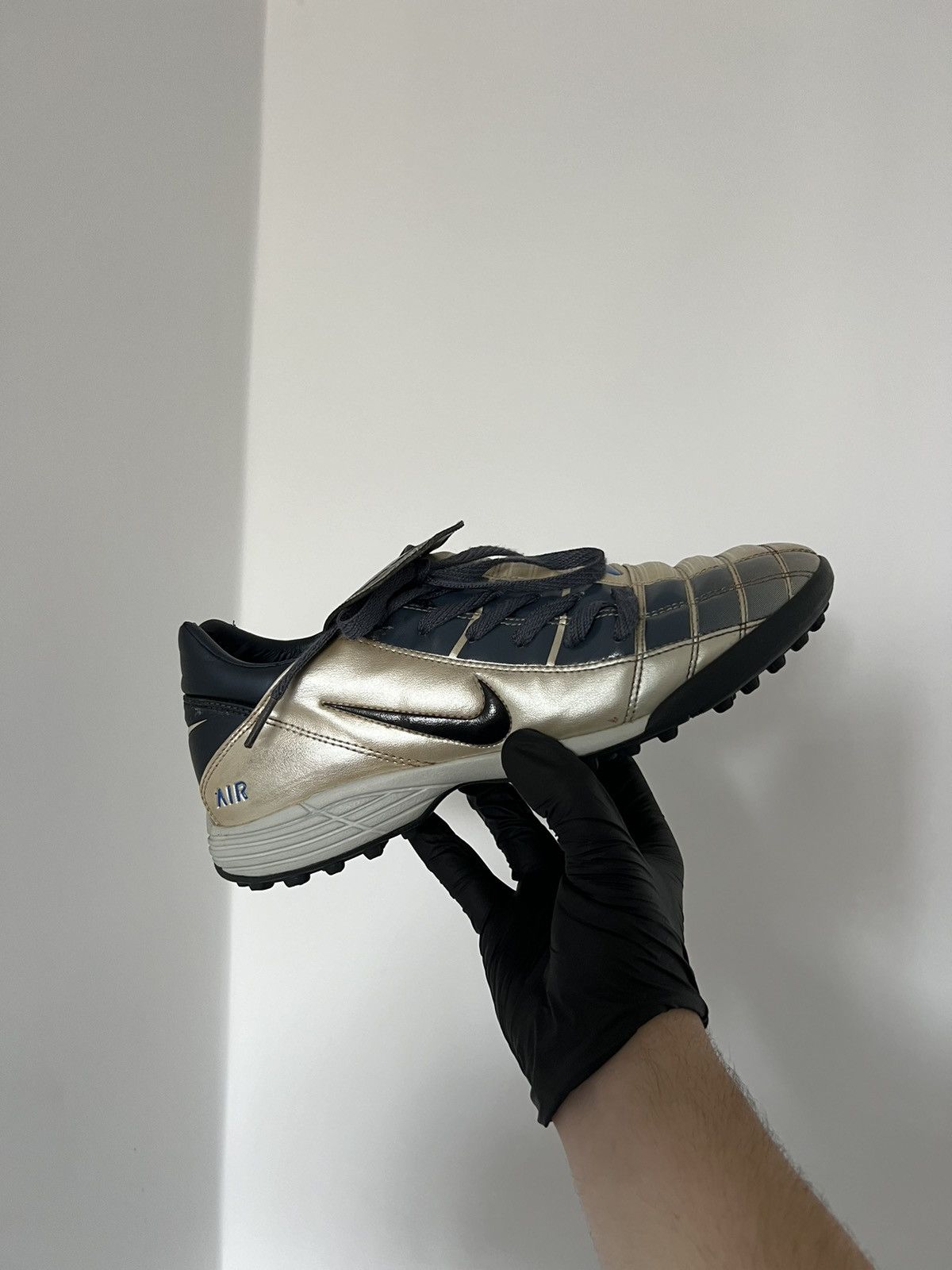 Nike Vintage Nike Total 90 Cleats Sneakers Soccer Boots US 00’s Size US 8 / EU 41 - 8 Thumbnail