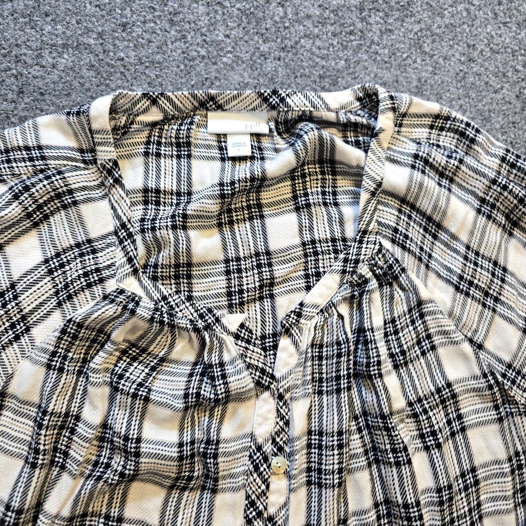 J. Jill J. Jill Top Women Large Black Plaid Flannel Button Up Shirt Classic Casual Career Blouse Size L / US 10 / IT 46 - 2 Thumbnail