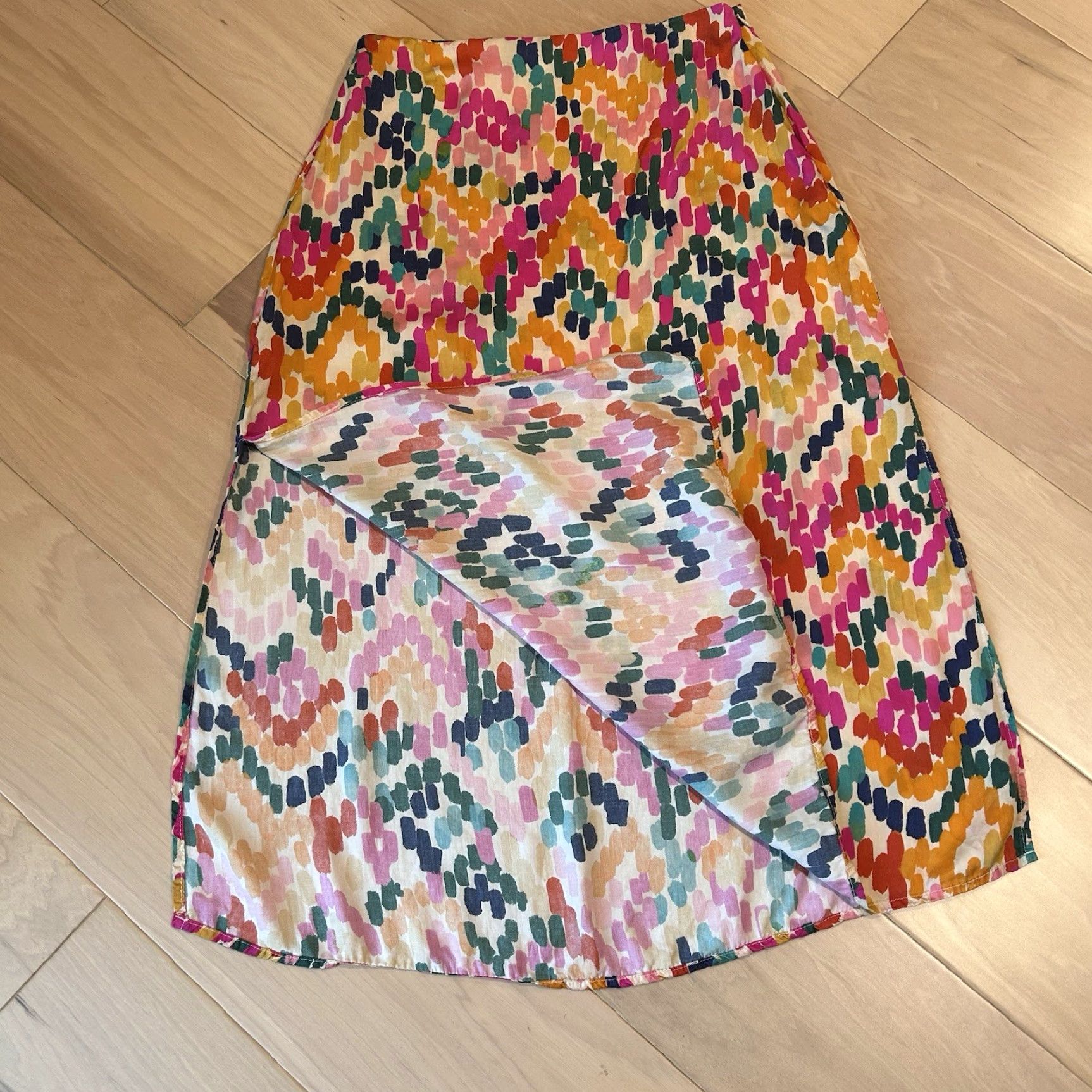 Marine Layer Marine Layer Ryan Slip Midi Skirt Women’s 6 Bright Watercolor Size 28" / US 6 / IT 42 - 2 Thumbnail