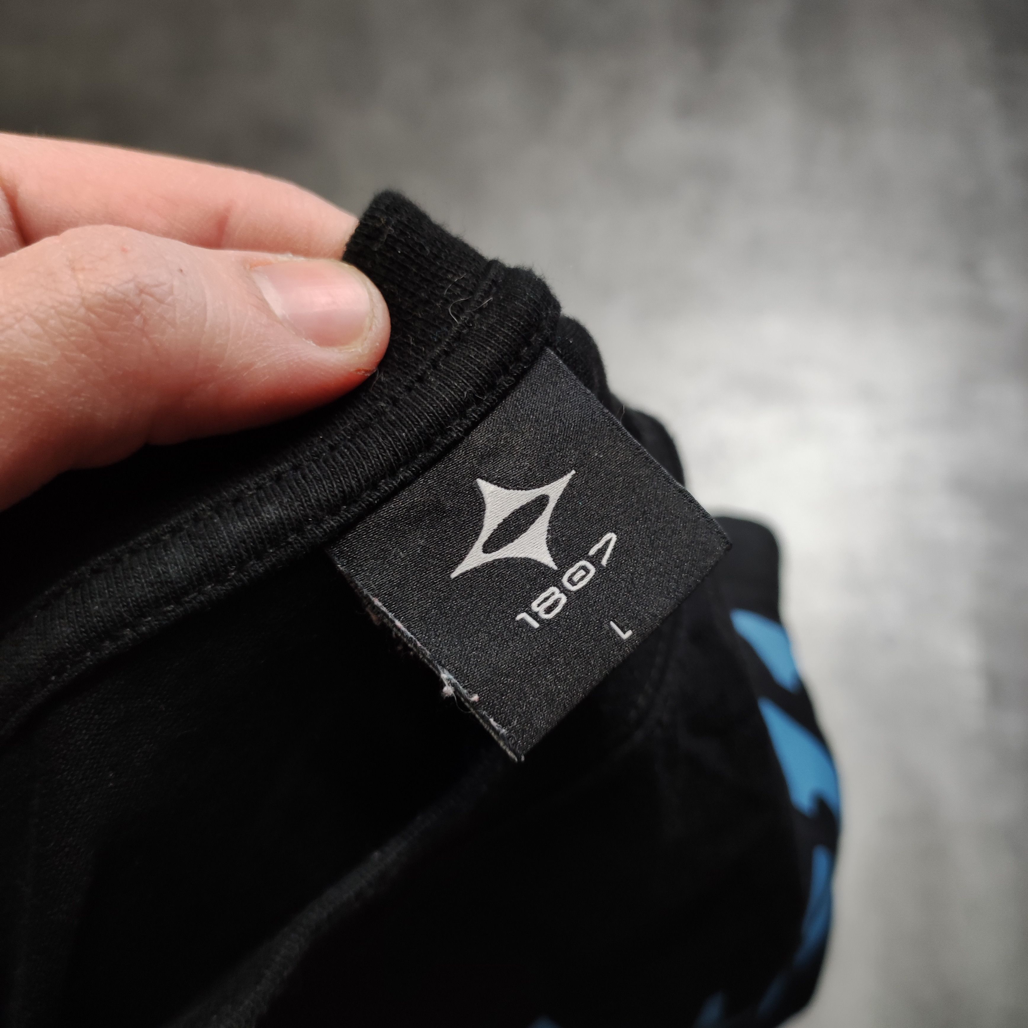Other 1807 Still Going Big Back Logo Black Tshirt Size US L / EU 52-54 / 3 - 4 Thumbnail