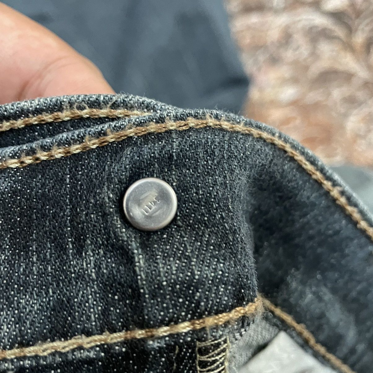 Levi's Vintage Clothing 🔥Vintage Levis 505 Stoned Washed Distress Denim Jeans Size US 37 - 10 Thumbnail