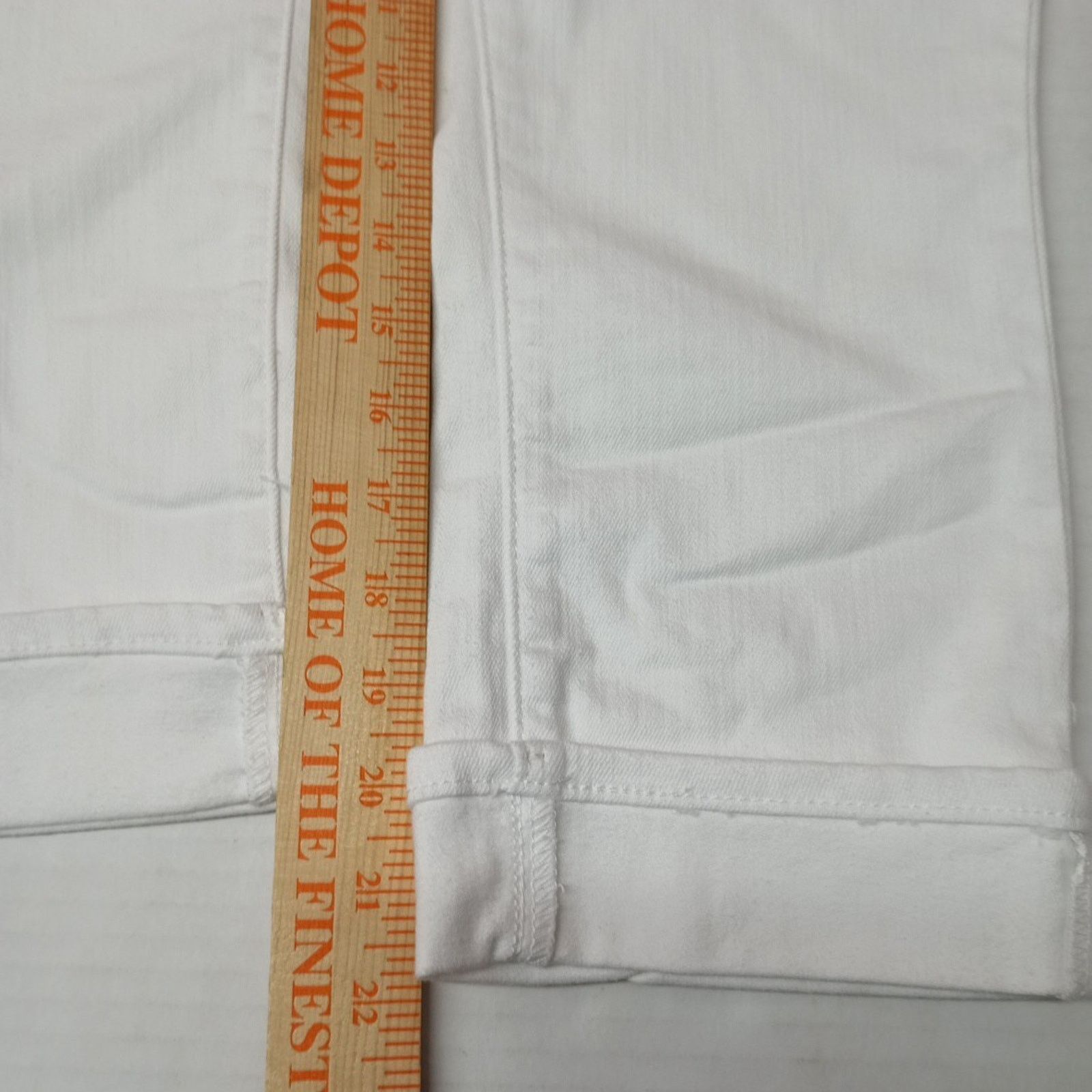 Levi's Levi's Signature Mid-Rise Capris Women's Size 4 Waist 27" Size 27" / US 4 / IT 40 - 2 Thumbnail