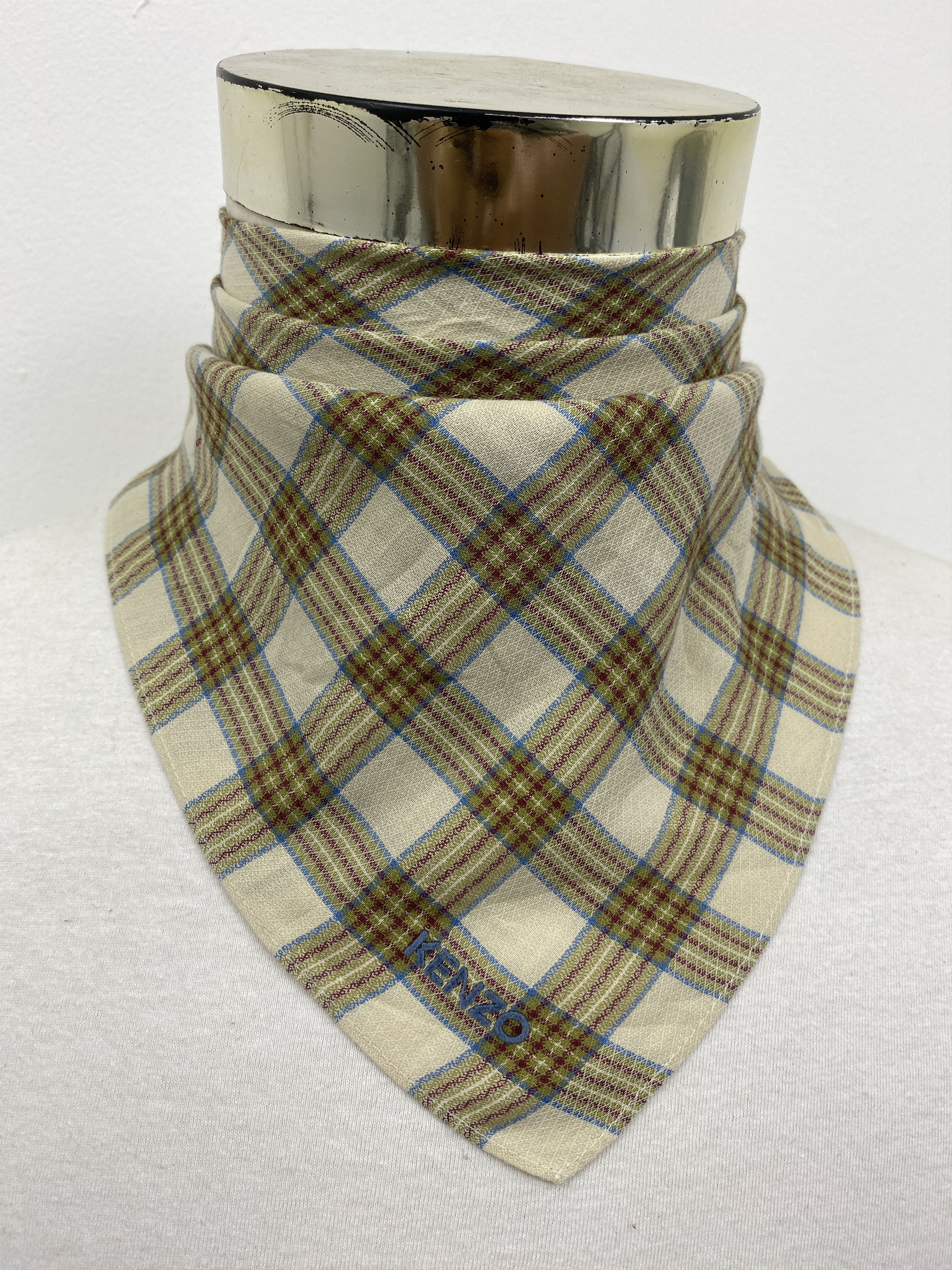 Kenzo Kenzo Handkerchief / Neckerchief / Bandana HKC0587 Size ONE SIZE - 1 Thumbnail