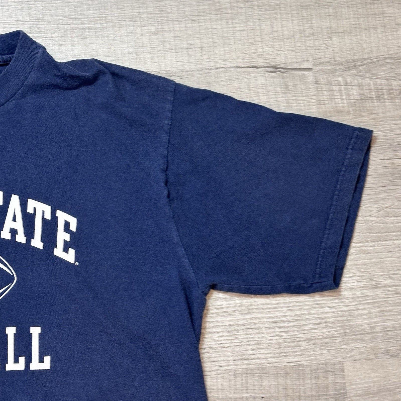 Vintage Vintage Penn State Football Shirt Mens Blue Short Sleeve Tee Size US XL / EU 56 / 4 - 4 Thumbnail