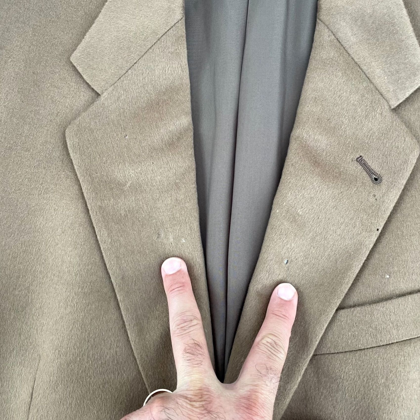 Ermenegildo Zegna VINTAGE Ermenegildo Zegna Blazer Jacket Sport Coat Men 42R Tan 100% Cashmere Designer Beige Single-Breasted 2-Button Peak Lapel Mens Blazer Coat Size 42R - 6 Thumbnail