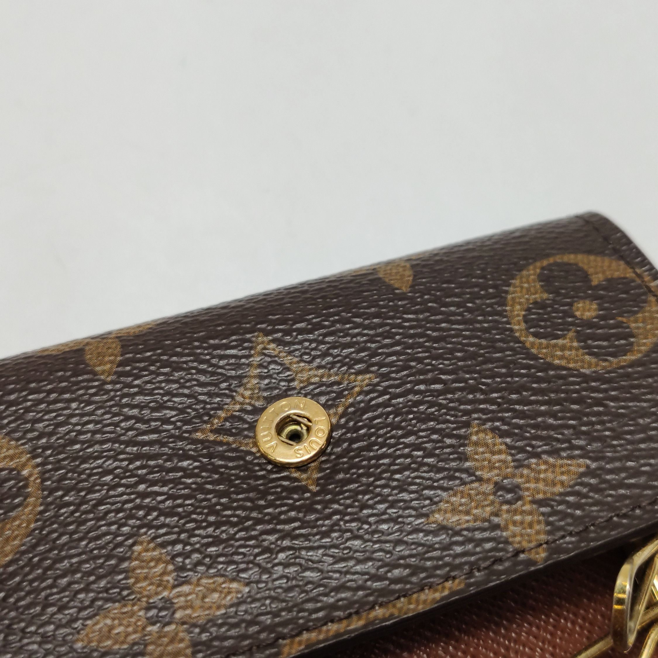 Louis Vuitton Louis Vuitton (LV) Monogram Print Key Bag -y2506 Size ONE SIZE - 6 Thumbnail
