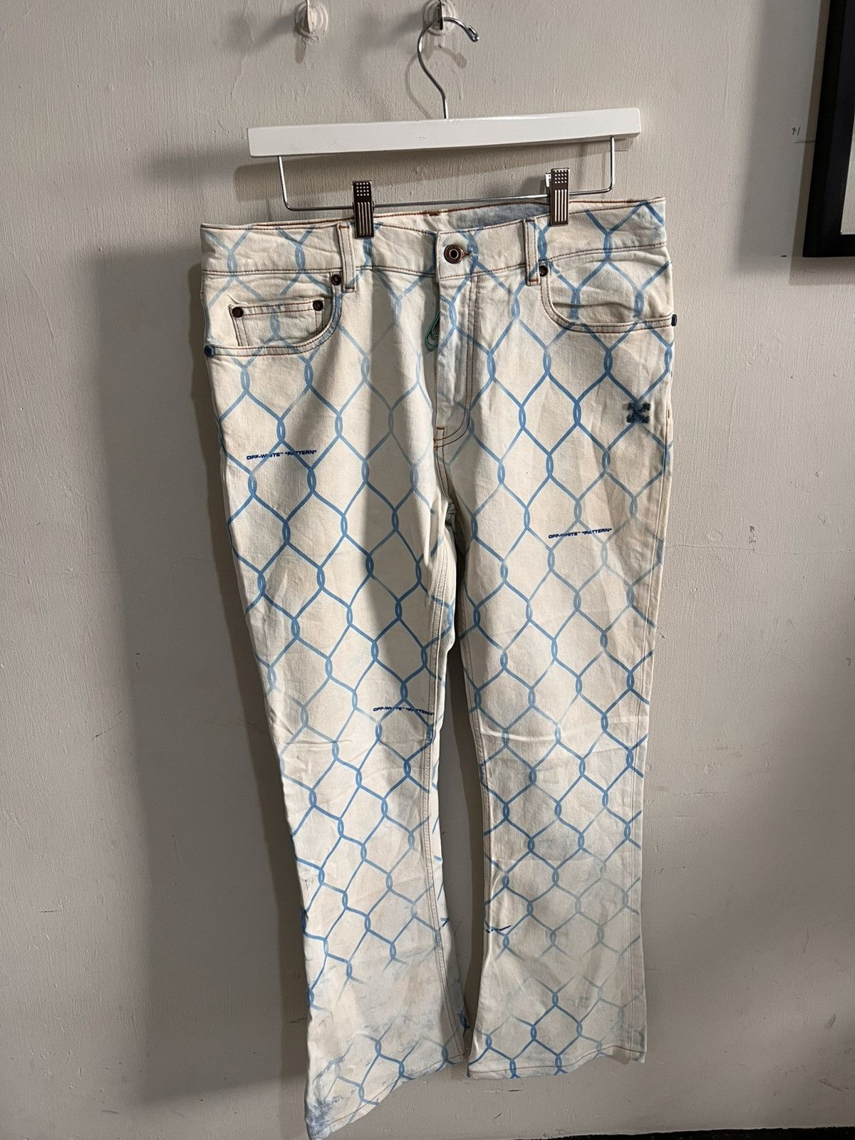 Off-White Off white fence bleached skinny jeans Size US 34 / EU 50 - 1 Thumbnail