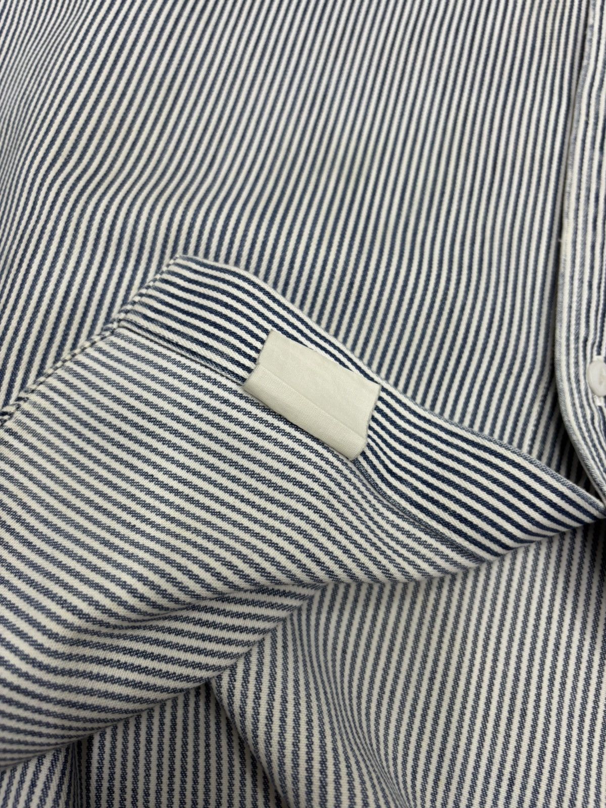Levi's ❤️‍🔥LEVIS SHIRT FAMILY STRIPE BUTTON UP SHIRT Size US L / EU 52-54 / 3 - 12 Thumbnail