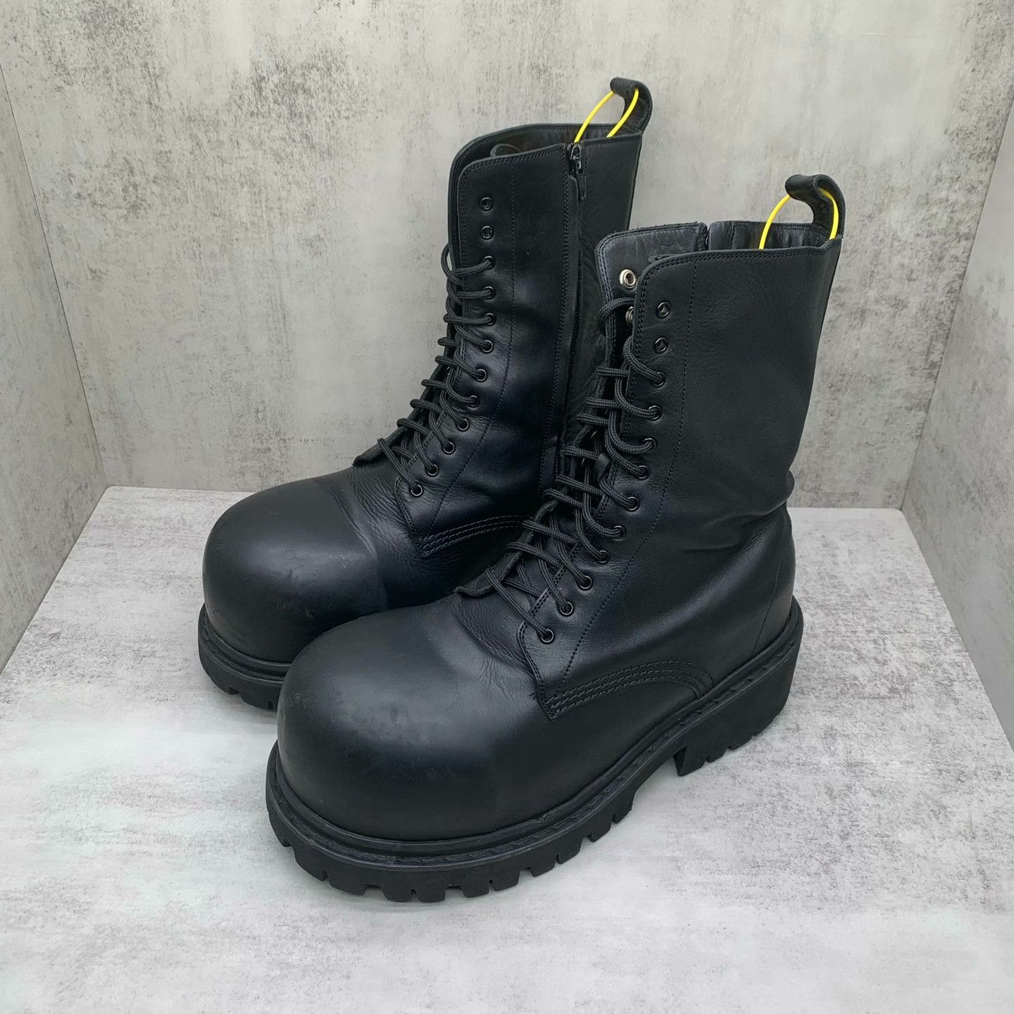Balenciaga Balenciaga Black Boots 42 Men Size US 9 / EU 42 - 1 Thumbnail