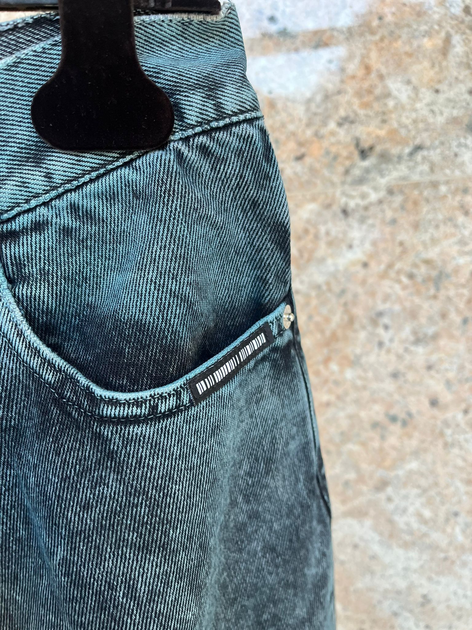 Vetements Barcode Logo Denim in Indigo Size US 30 / EU 46 - 9 Thumbnail